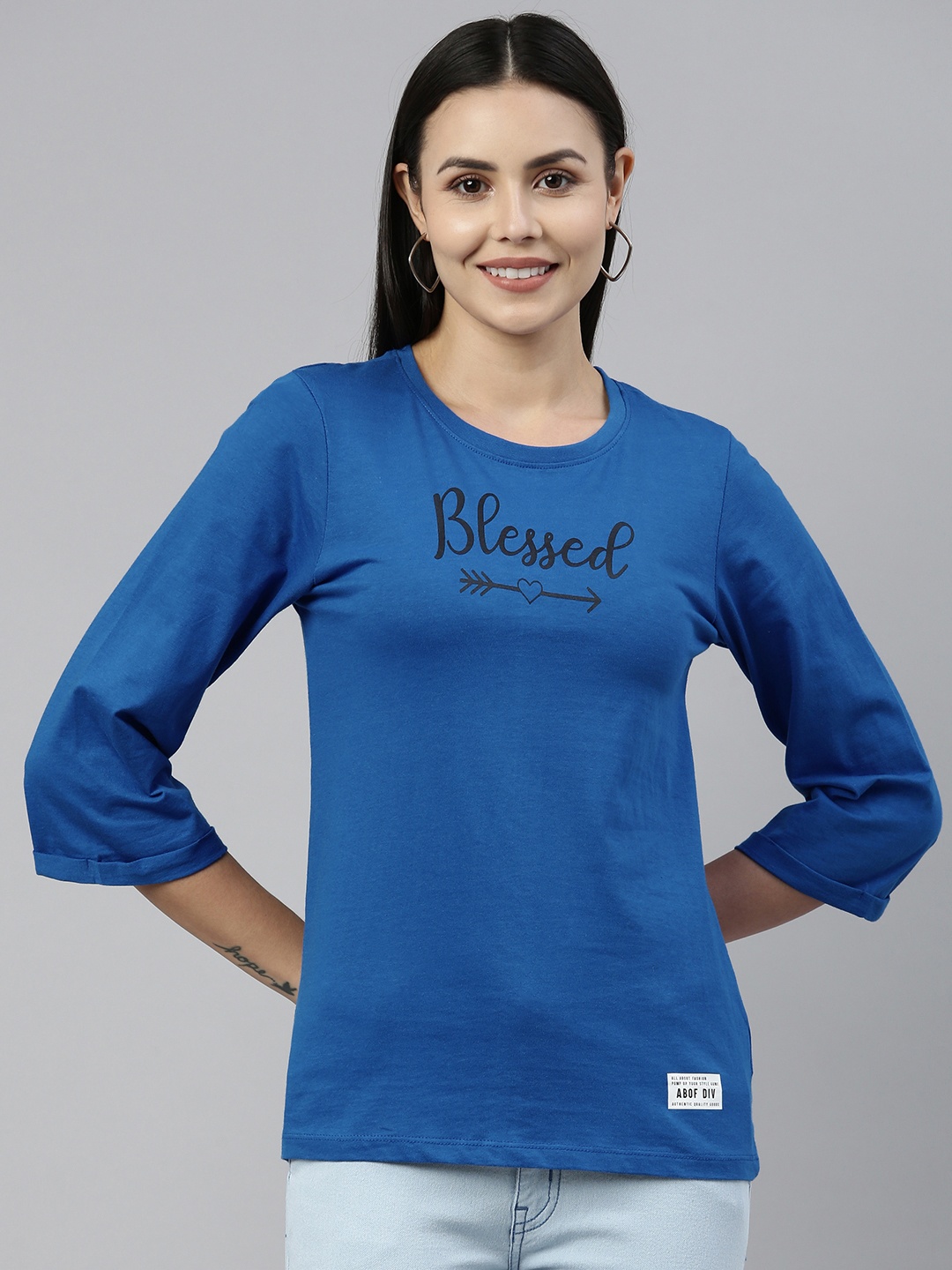 

abof Women Blue Typography Printed Pure Cotton Casual T-shirt