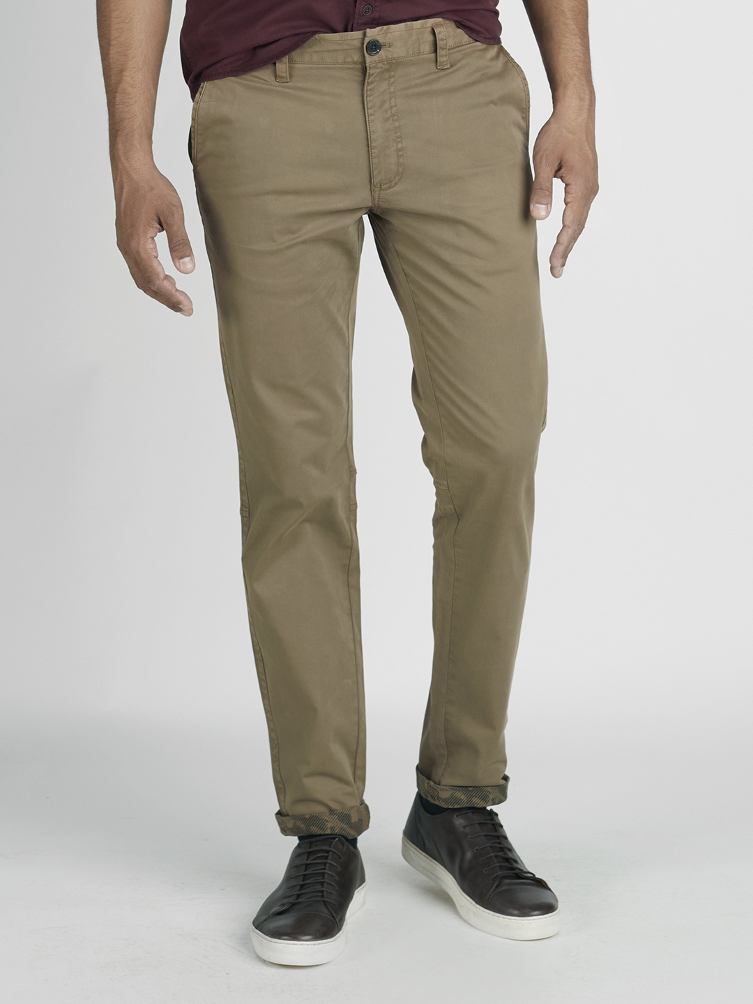 

Indian Terrain Men Khaki Slim Fit Chino Trousers