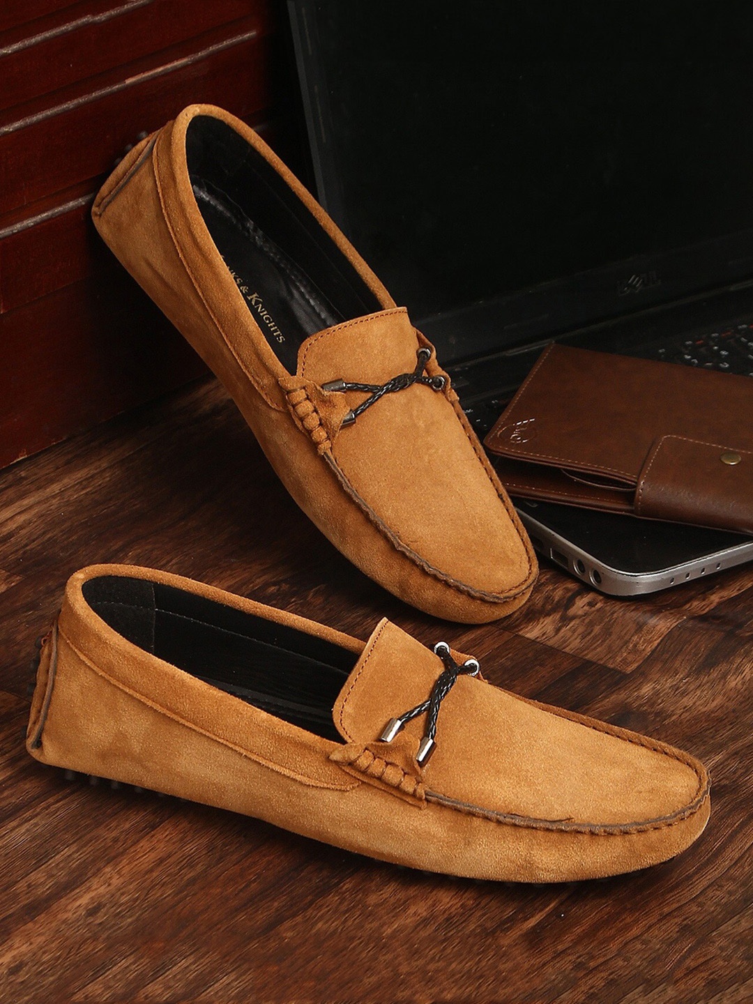 

MONKS & KNIGHTS Men Tan Suede Driving Shoes