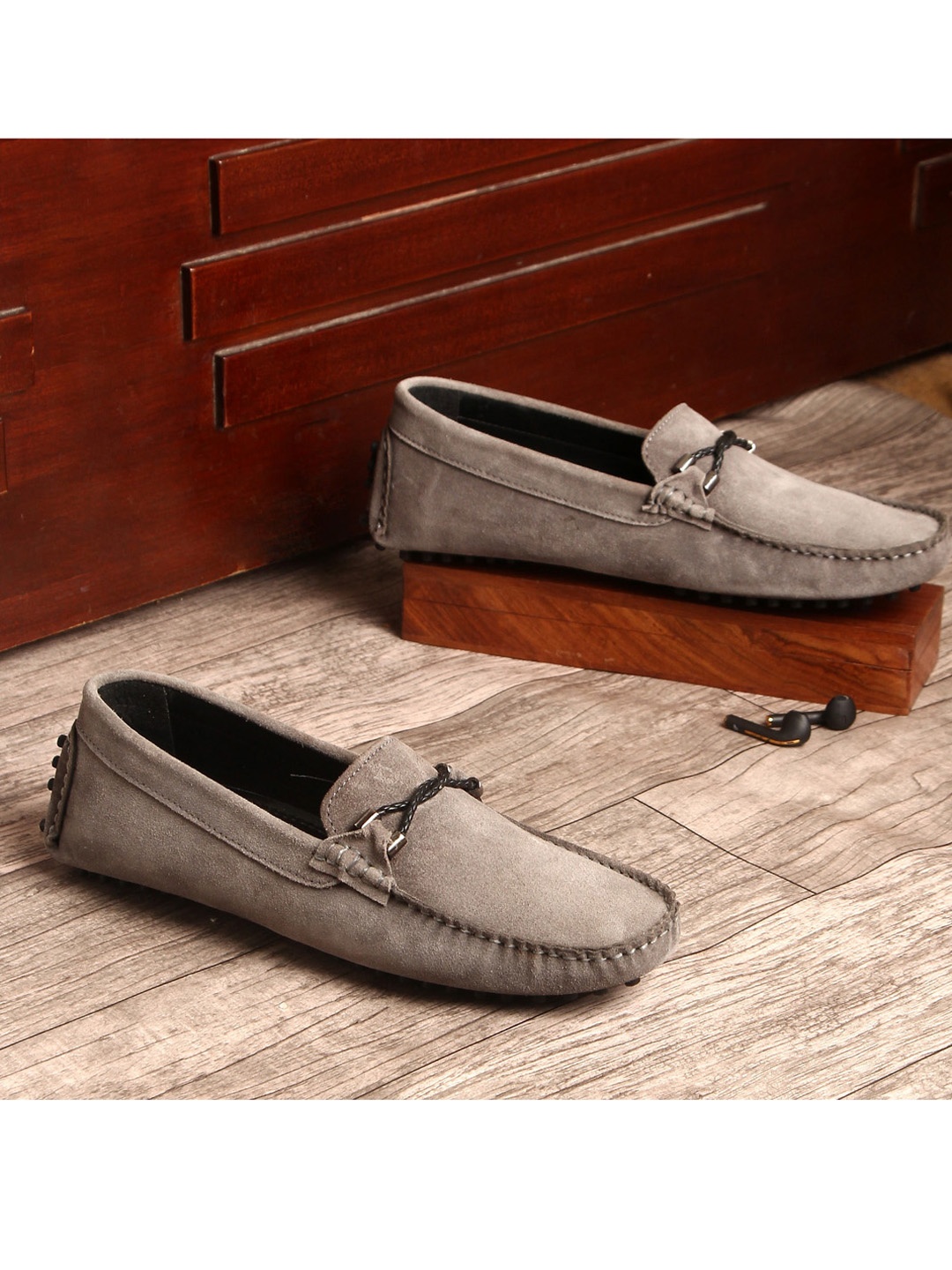 

MONKS & KNIGHTS Men Grey Suede Driving Shoes