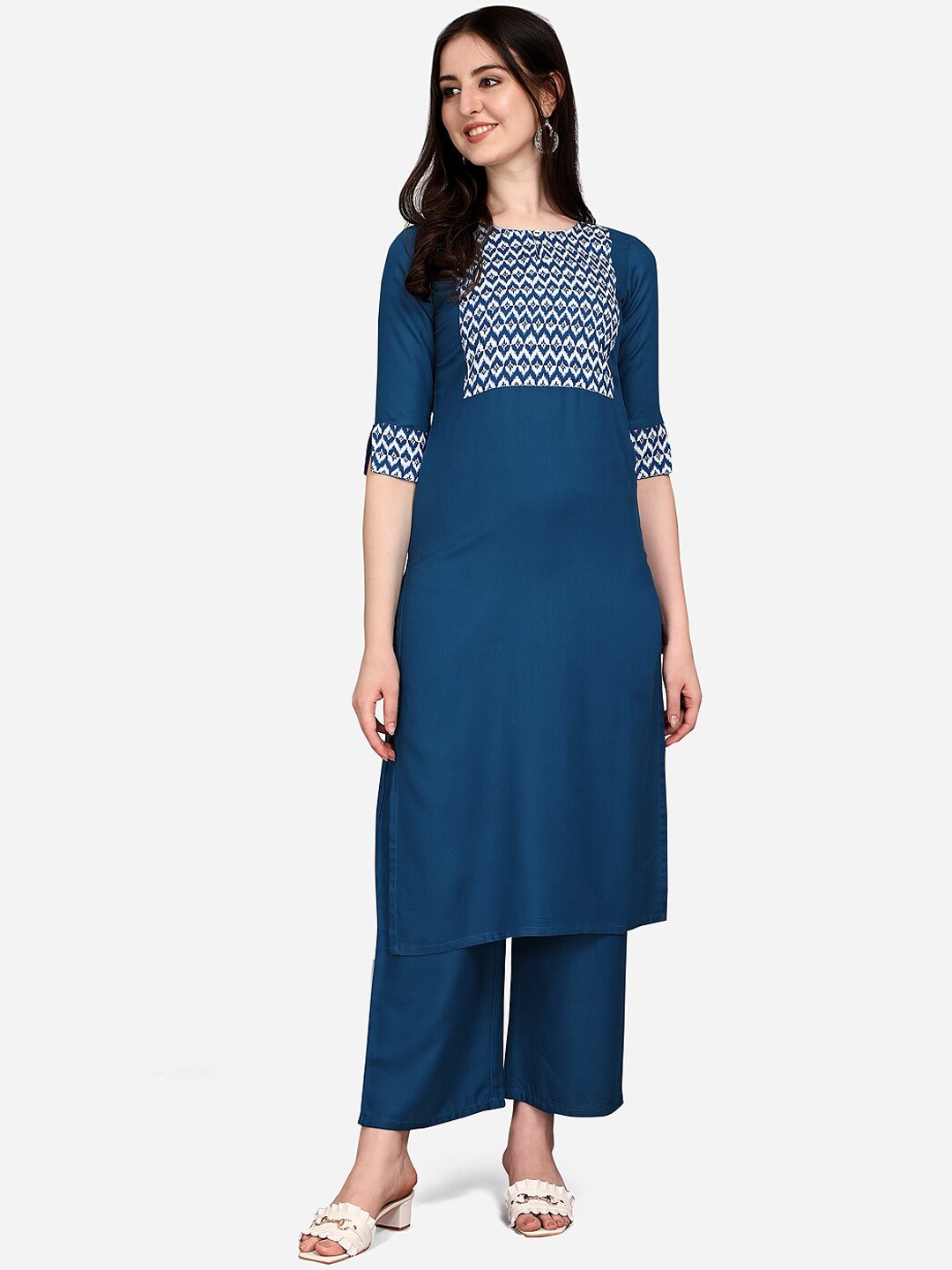 

SANISA Women Teal Blue & White Yoke Design Thread Work Kurta
