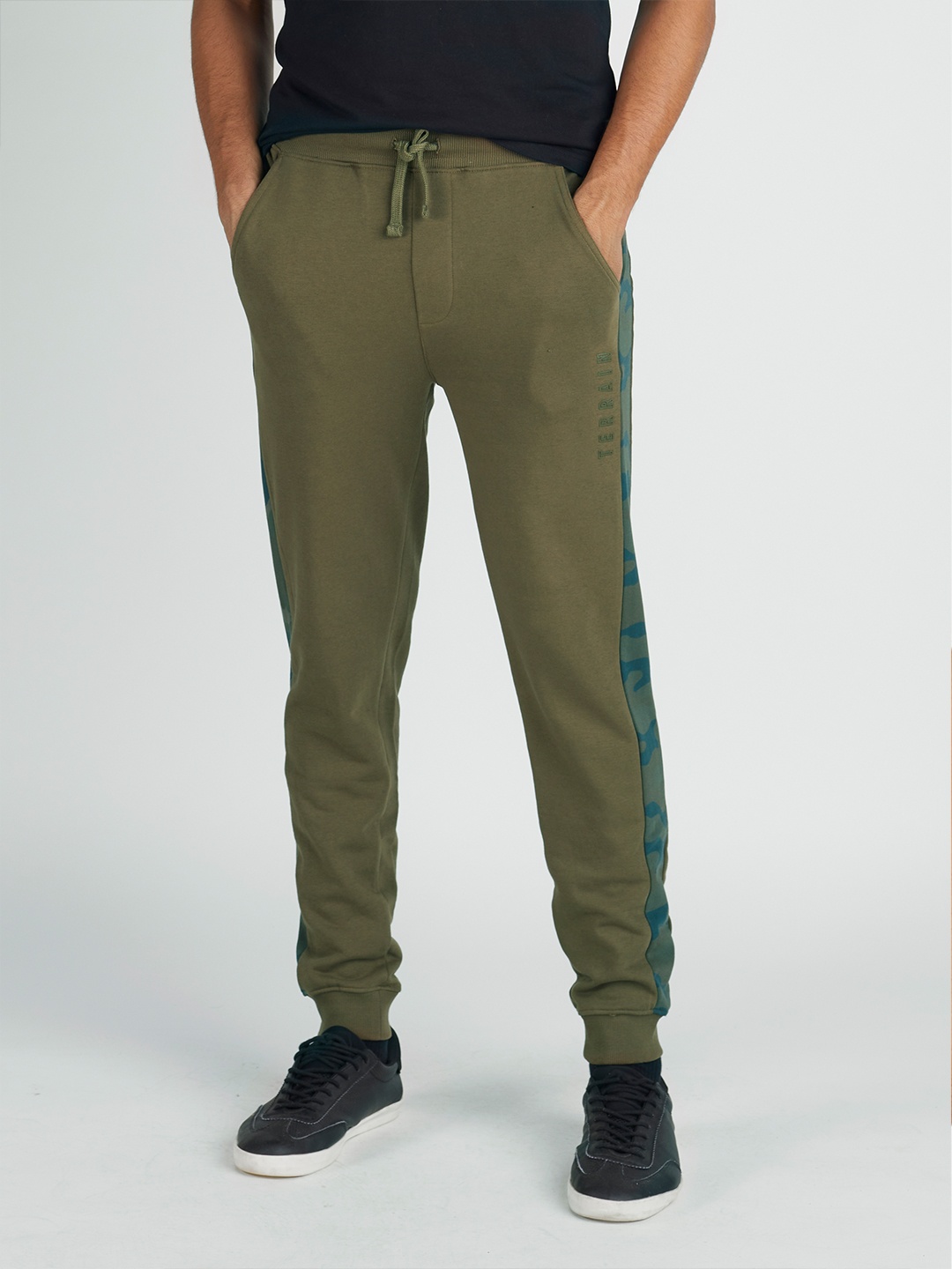 

Indian Terrain Men Olive Green Solid Camouflage Side Striped Joggers