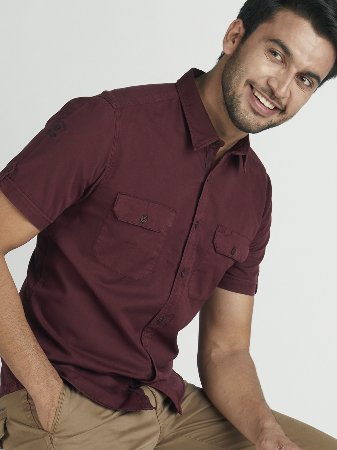 

Indian Terrain Men Burgundy Slim Fit Casual Shirt