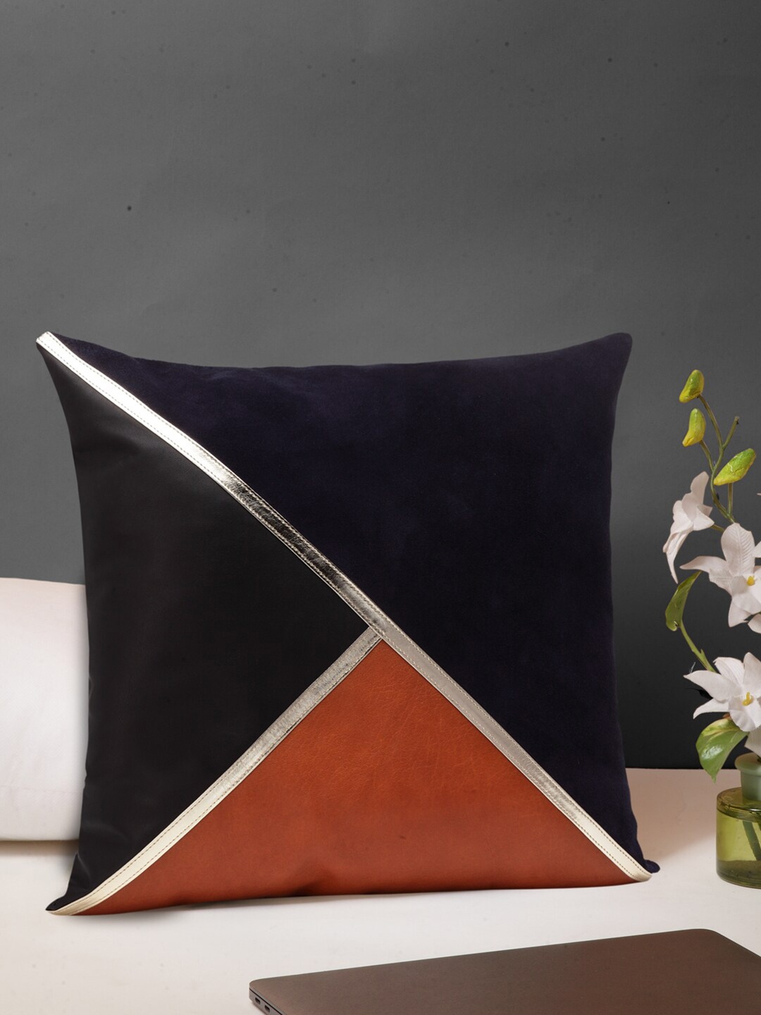 

IMUR Multicoloured & Silver-Toned Geometric Leather Square Cushion Covers, Multi