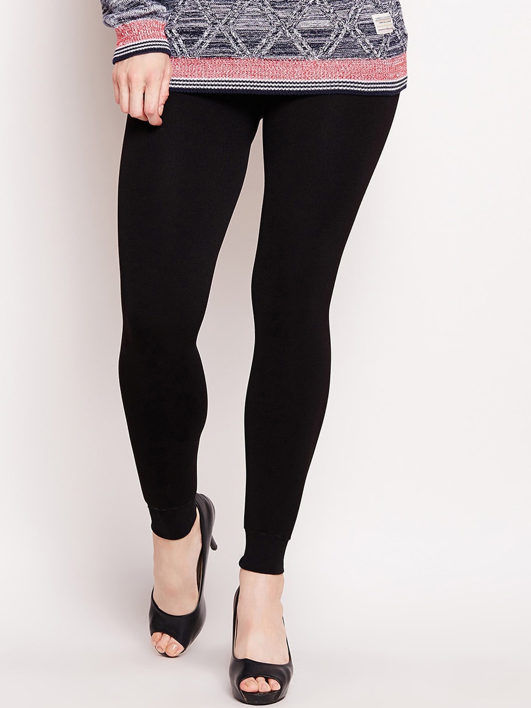 

Lebami Women Black Solid Thermal Bottoms