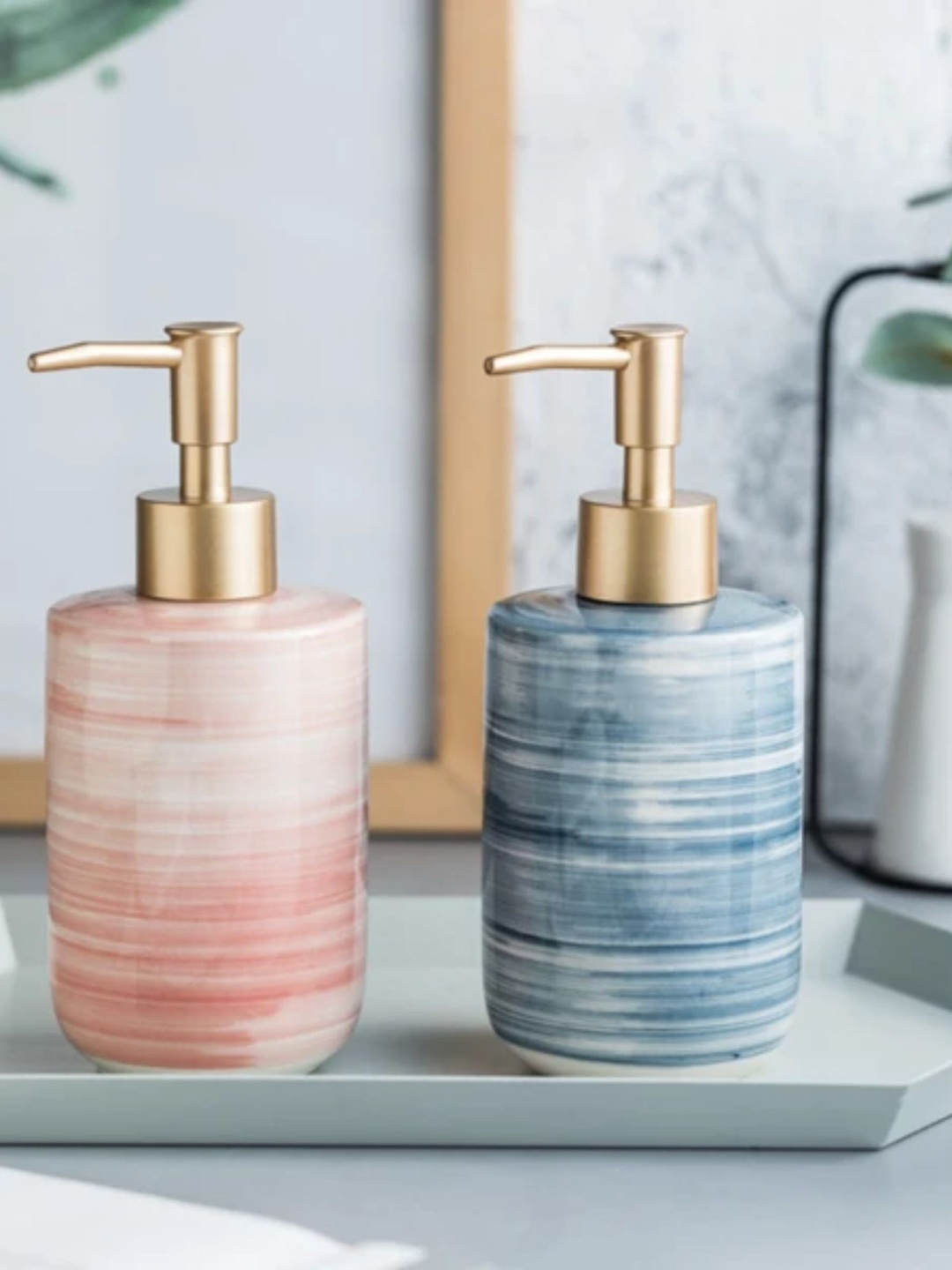 

FabSeasons Blue Soap Dispenser