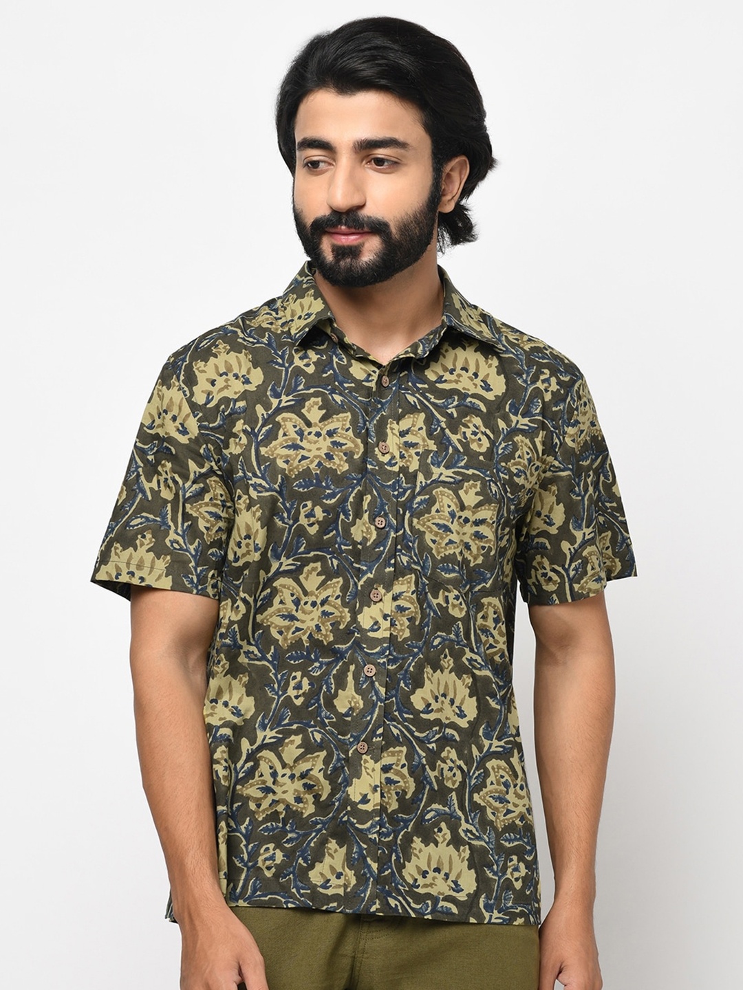 

Fabindia Men Brown & Blue Floral Opaque Printed Cotton Casual Shirt