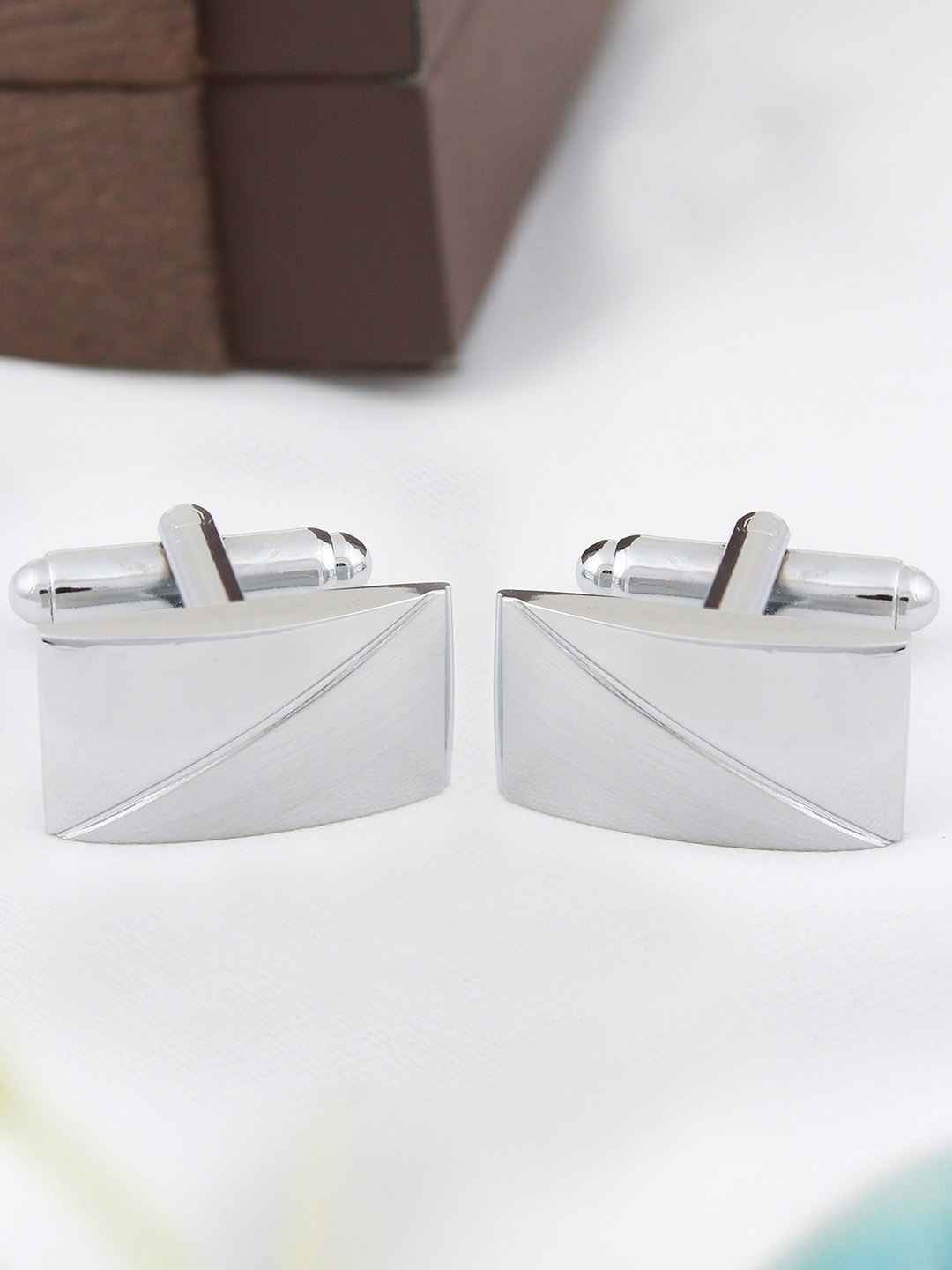 

KOVOVE Silver-Toned The Frisky Stone Cufflink