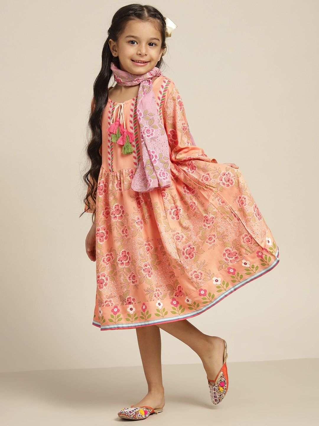 

Sangria Girls Peach-Coloured & Green Ethnic Motifs Tie-Up Neck A-Line Dress with Dupatta