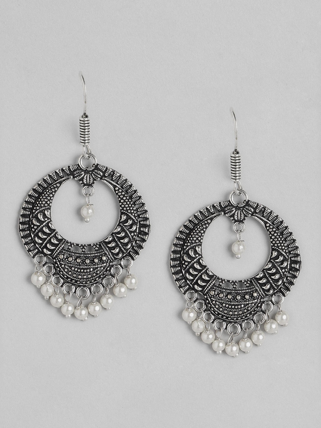 

Anouk Silver-Toned & White Oxidised Beaded Crescent Shaped Chandbalis