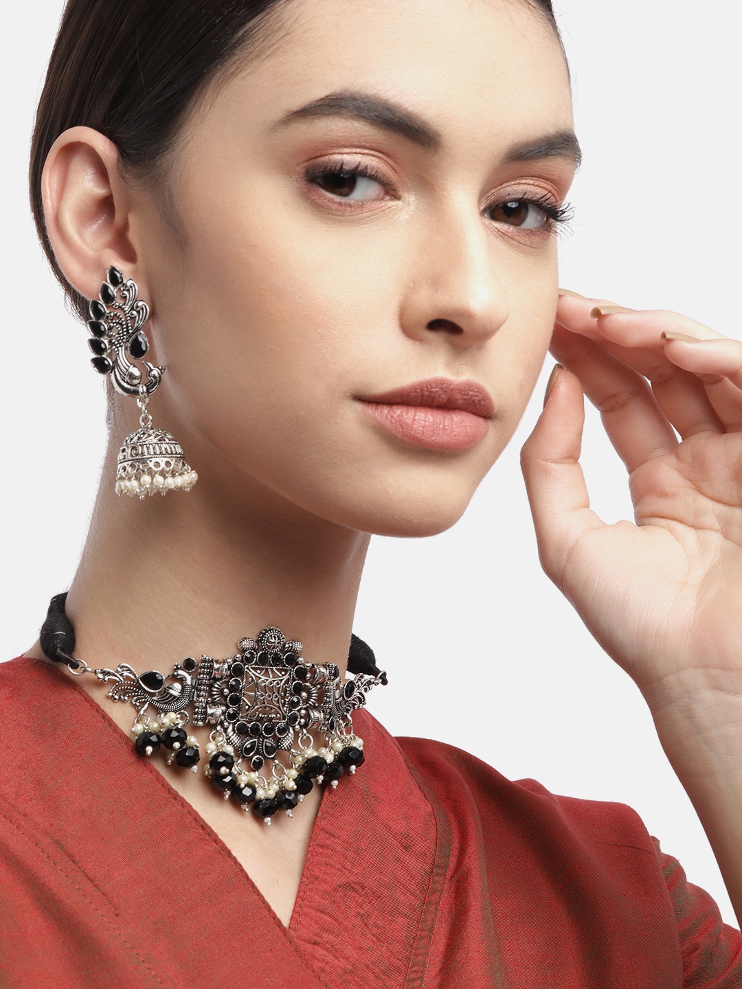 

Anouk Oxidised Silver-Toned & Black Stone-Studded & Beaded Choker Jewellery Set