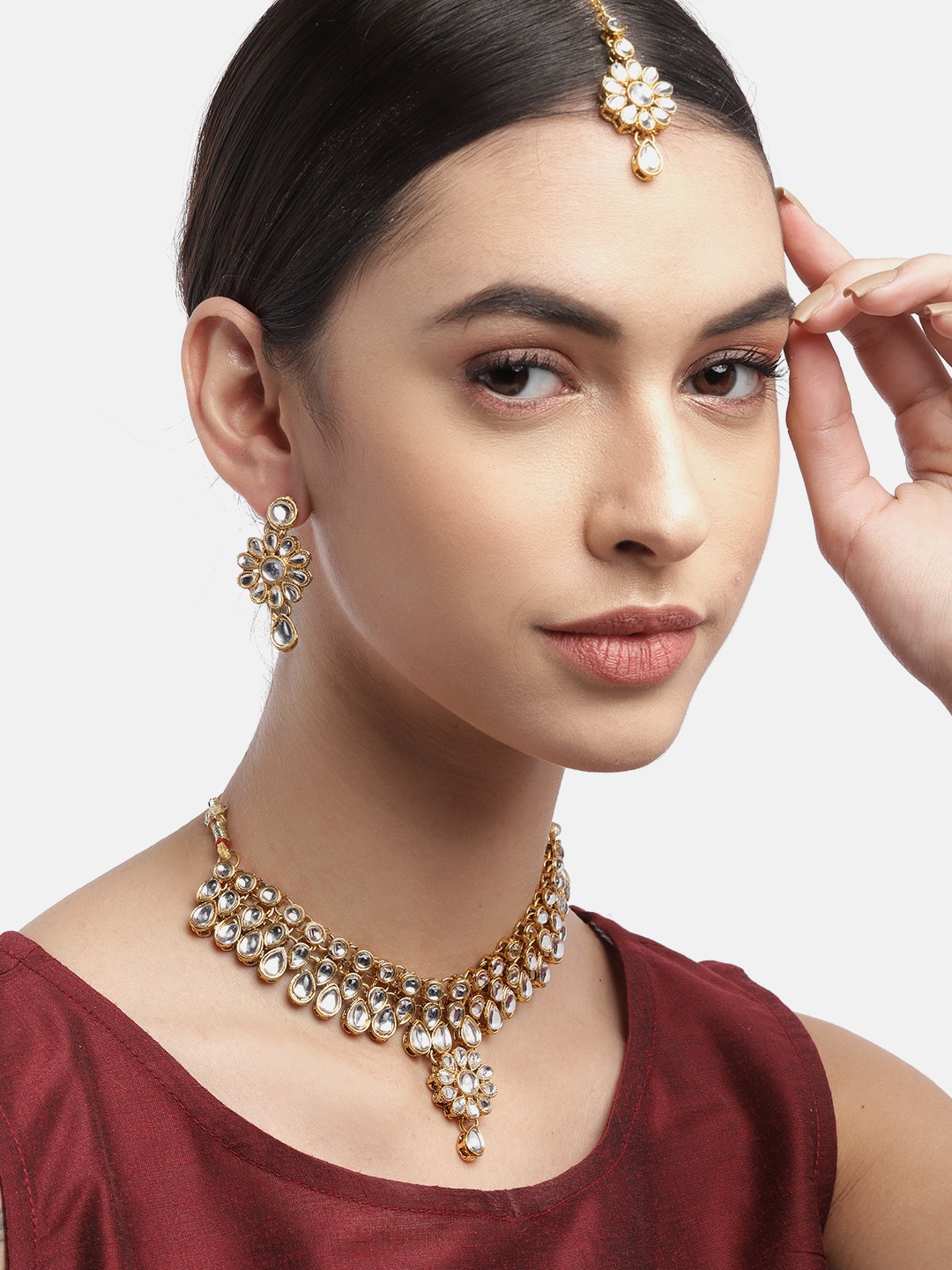 

Anouk Gold-Toned Kundan-Studded Jewellery Set