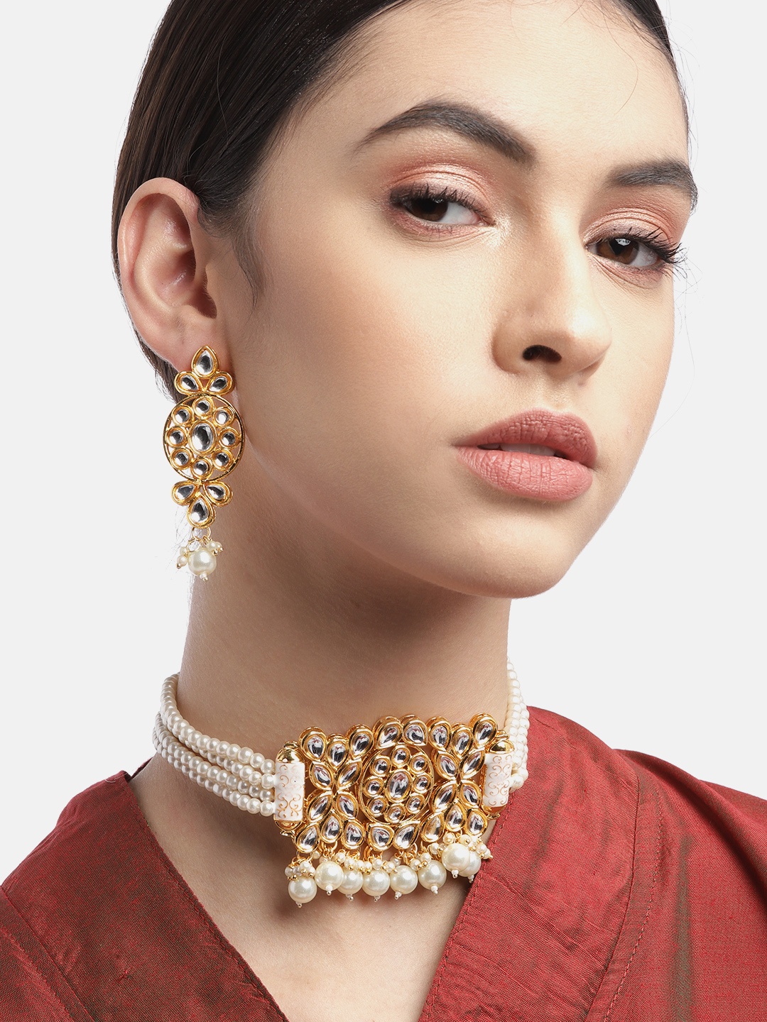 

Anouk White & Gold-Toned Kundan-Studded & Beaded Choker Jewellery Set