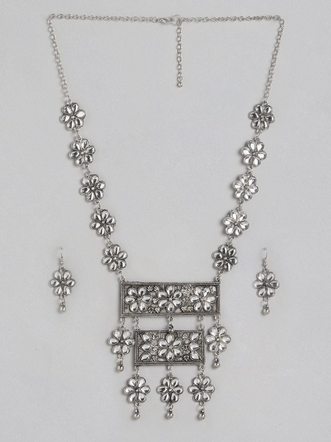 

Anouk Silver-Toned Oxidised Stone Studded Jewellery Set