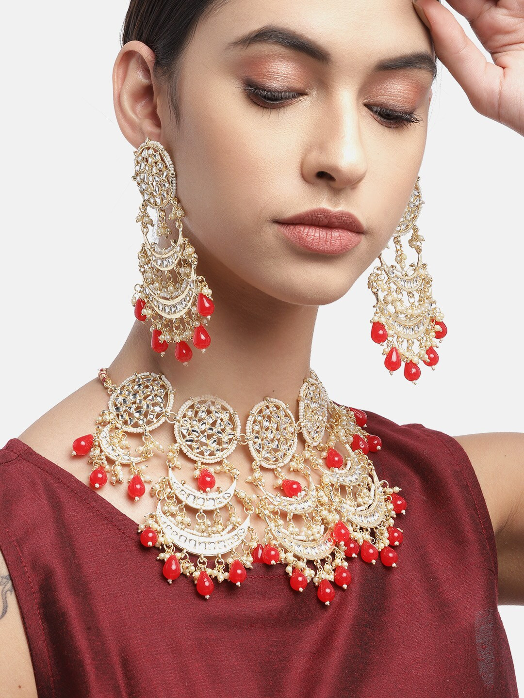 

Anouk White & Red Gold-Plated Kundan Studded & Beaded Jewellery Set