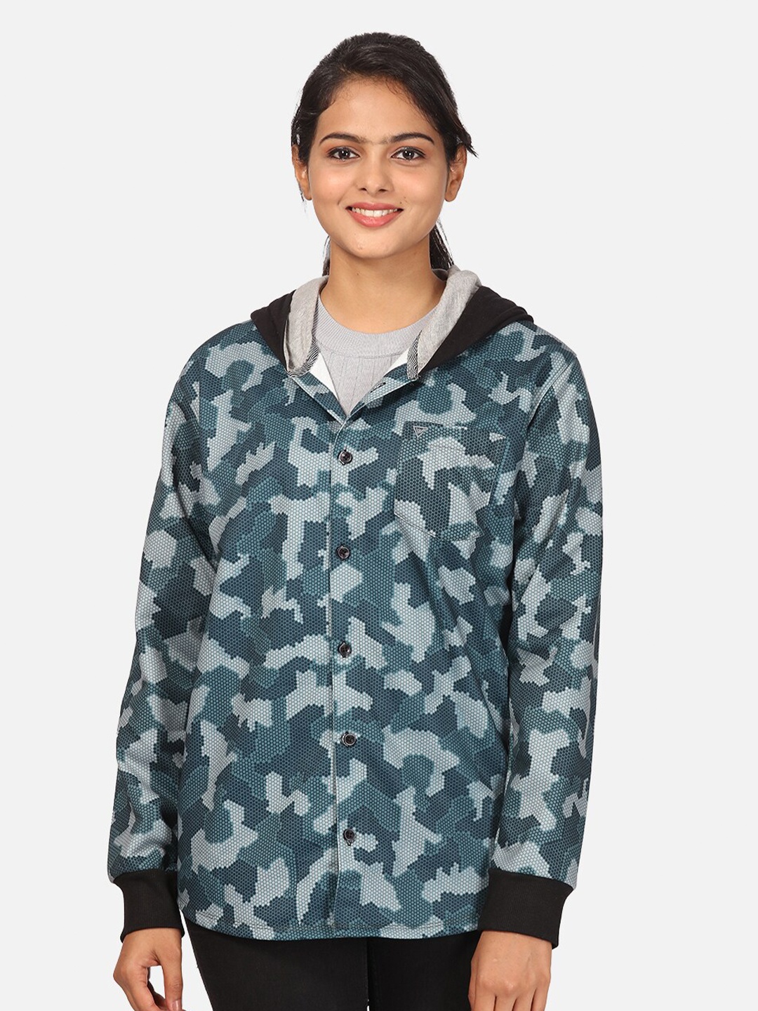 

HELLCAT Women Green Printed Fleece Hooded Sweatshirt