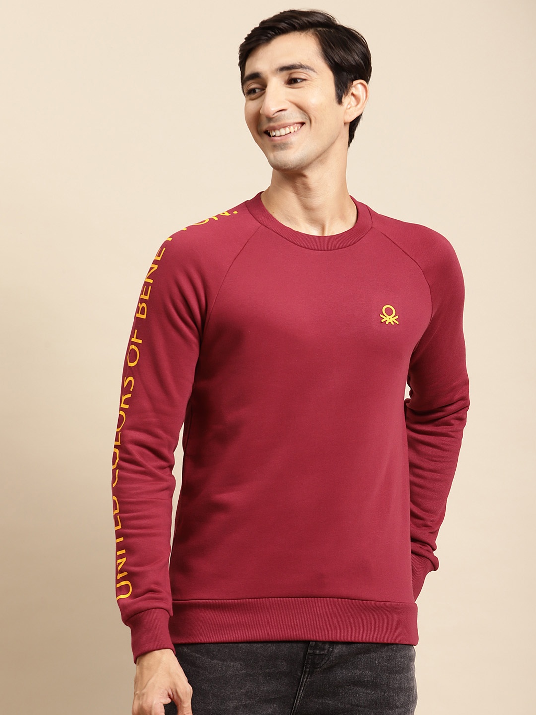 

United Colors of Benetton Men Maroon Solid Sweatshirt