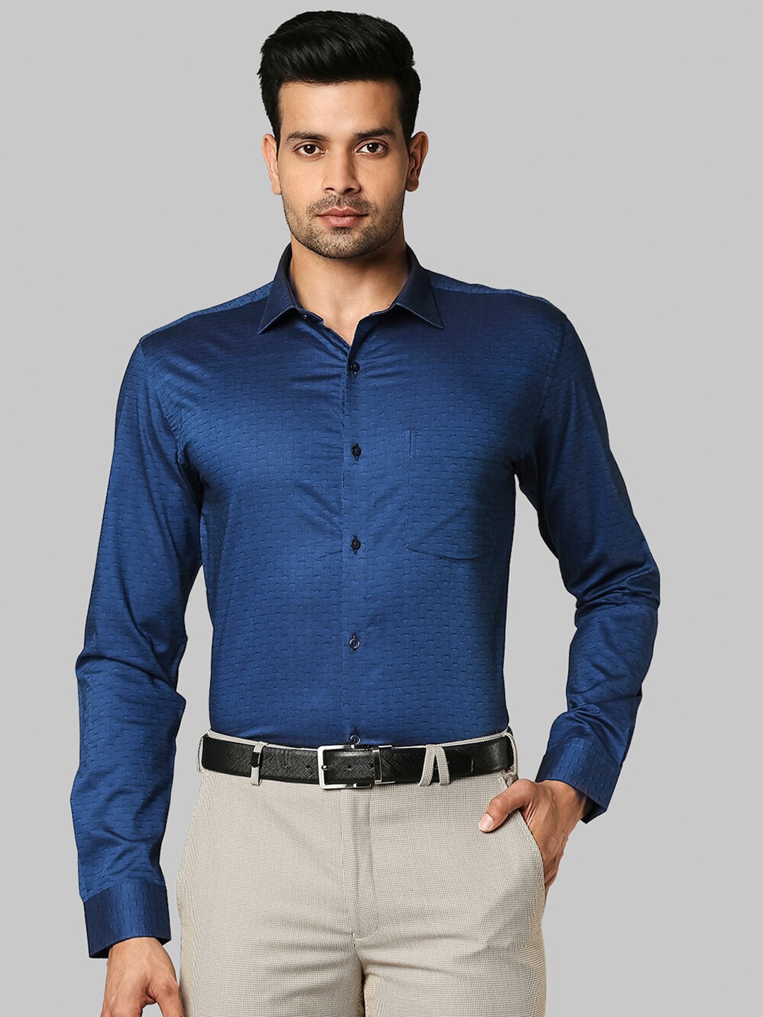 

Park Avenue Men Blue Slim Fit Formal Shirt