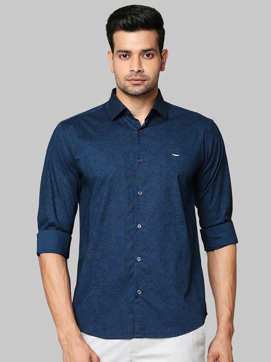

Park Avenue Men Blue & Black Slim Fit Opaque Geometric Printed Casual Shirt
