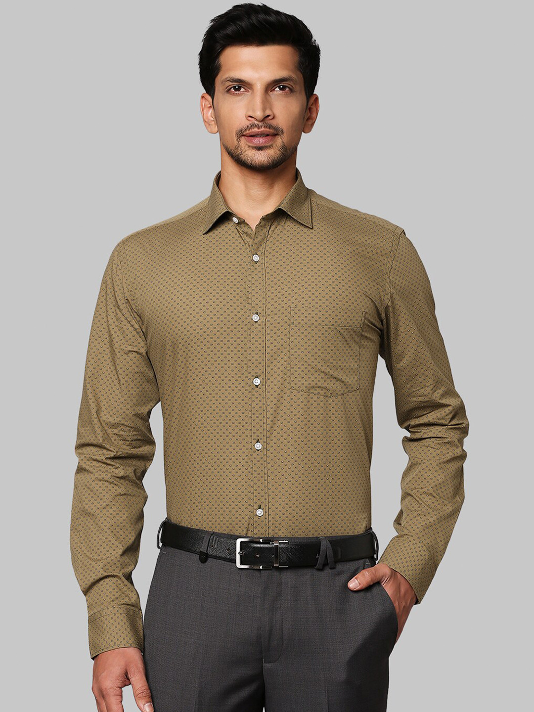 

Park Avenue Men Olive Green Slim Fit Printed Formal Shirt