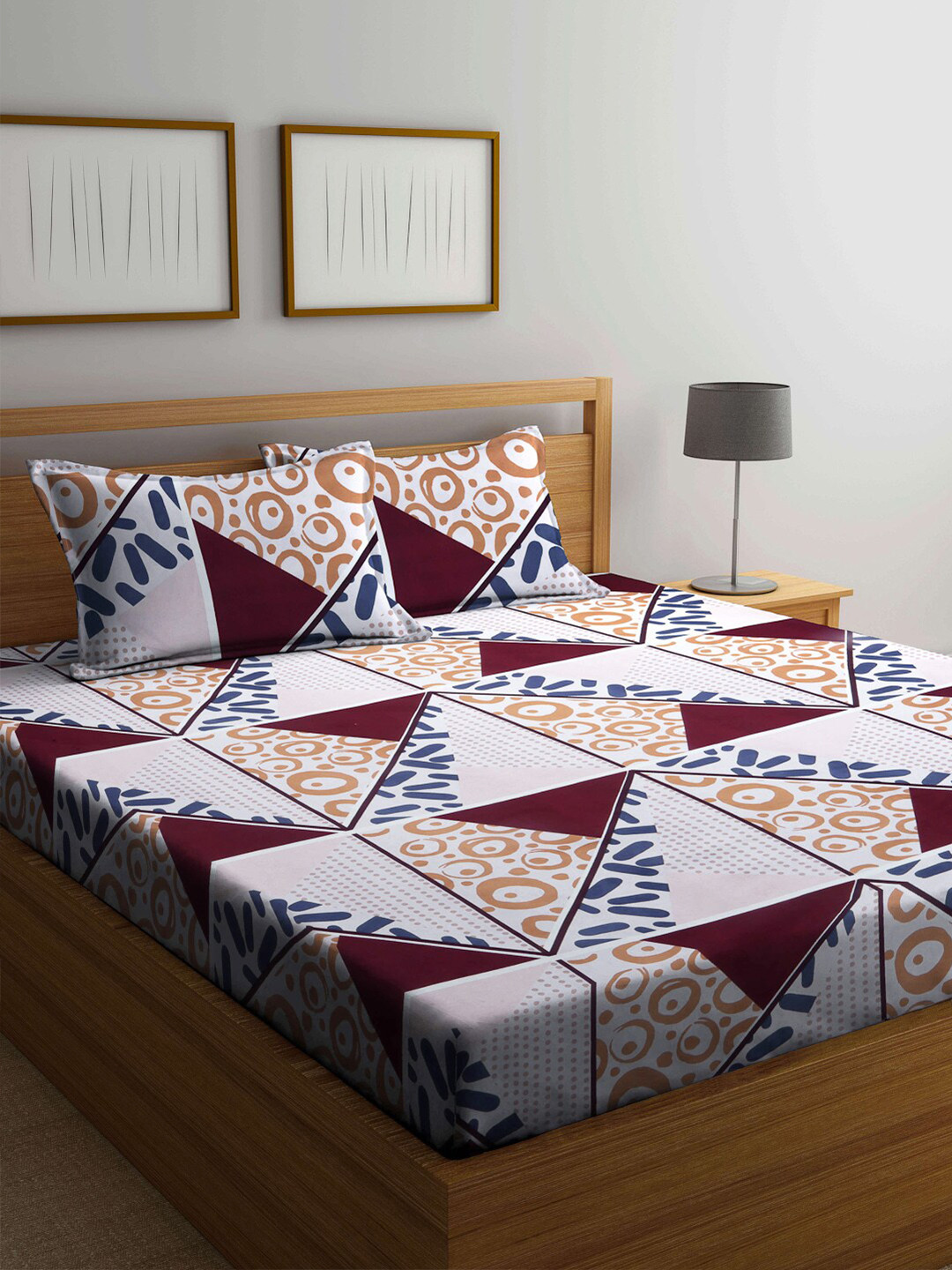 

KLOTTHE Geometric Printed 300 TC King Bedsheet with 2 Pillow Covers, White