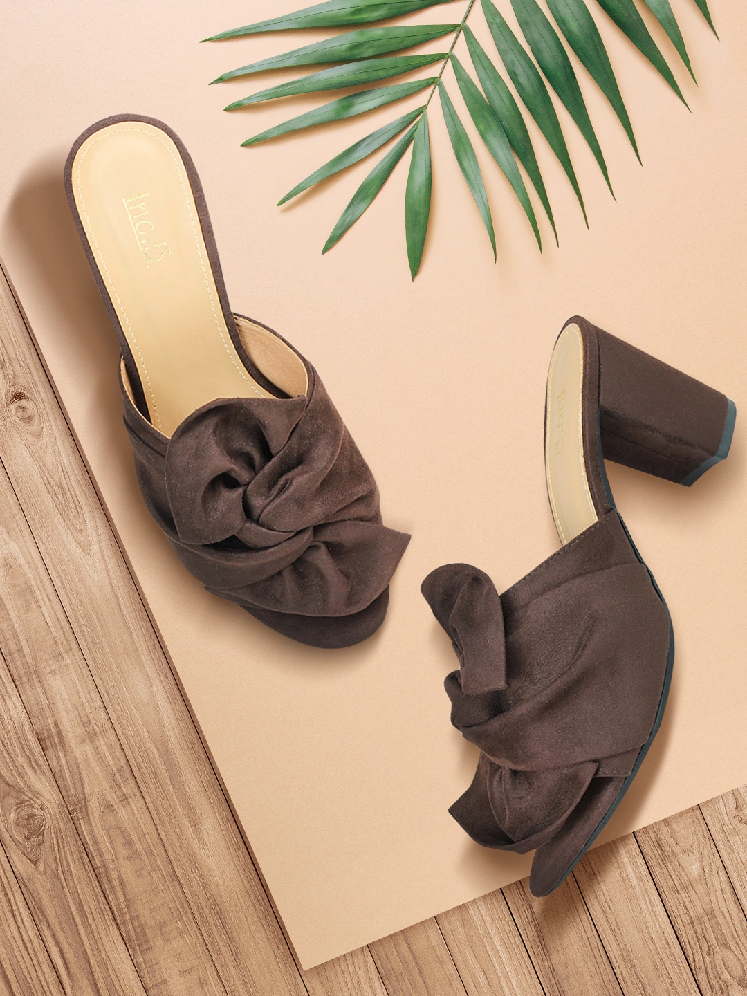 

Inc 5 Brown Colourblocked Party Block Mules