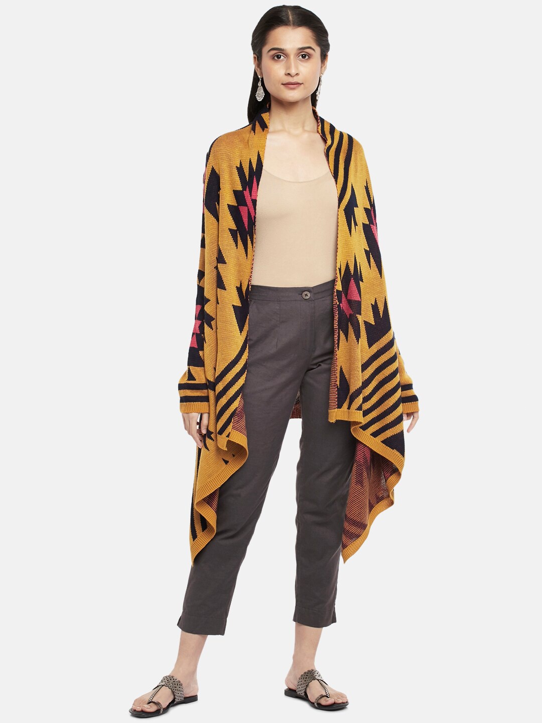 

AKKRITI BY PANTALOONS Women Mustard & Black Printed Fusion Longline Shrug