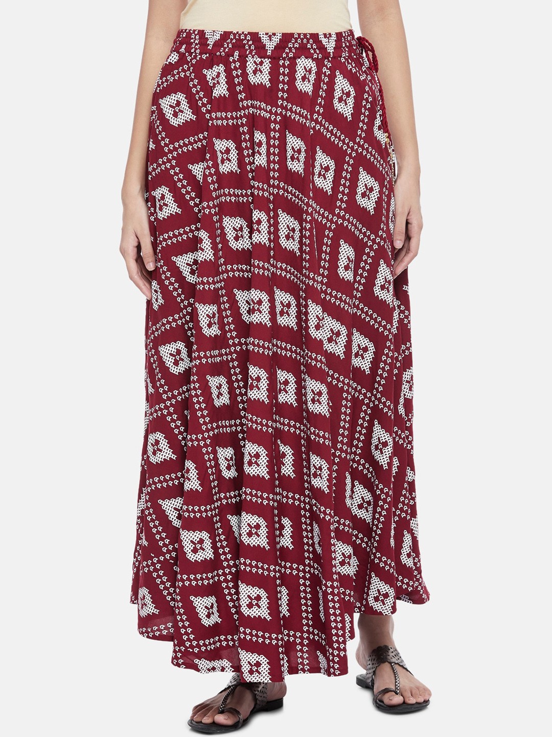 

AKKRITI BY PANTALOONS Women Red & White Printed Flared Maxi-Skirt