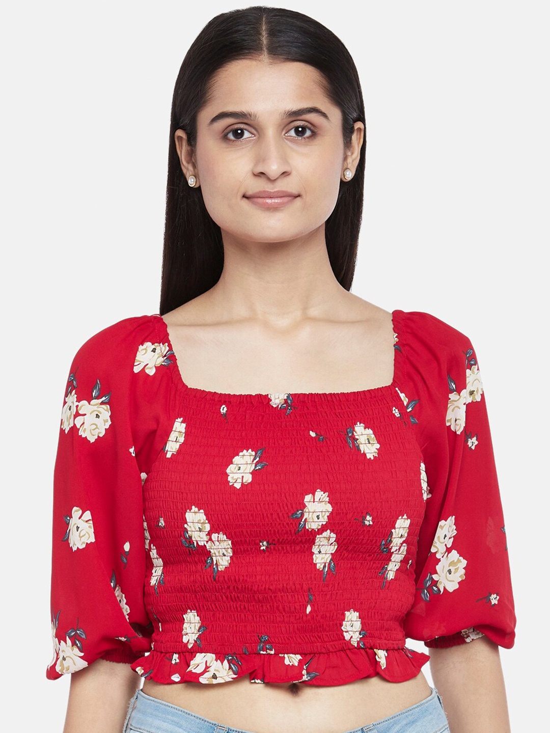 

People Red & White Floral Printed Smocked Regular Crop Top