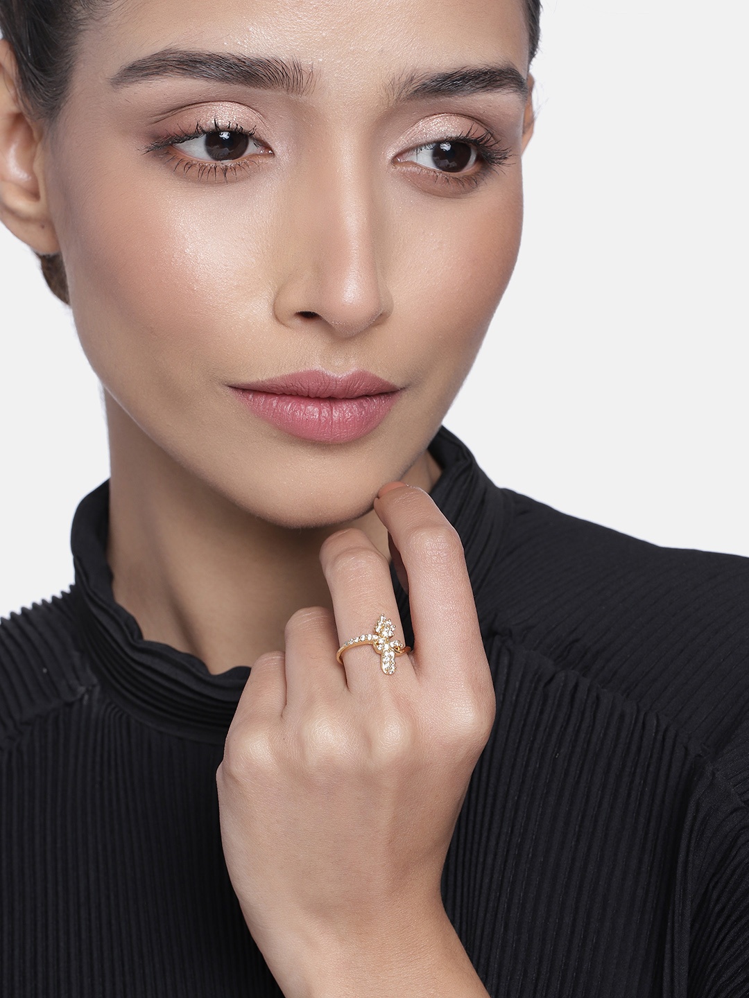 

Estele Women Gold-Plated White Cubic Zirconia Ring