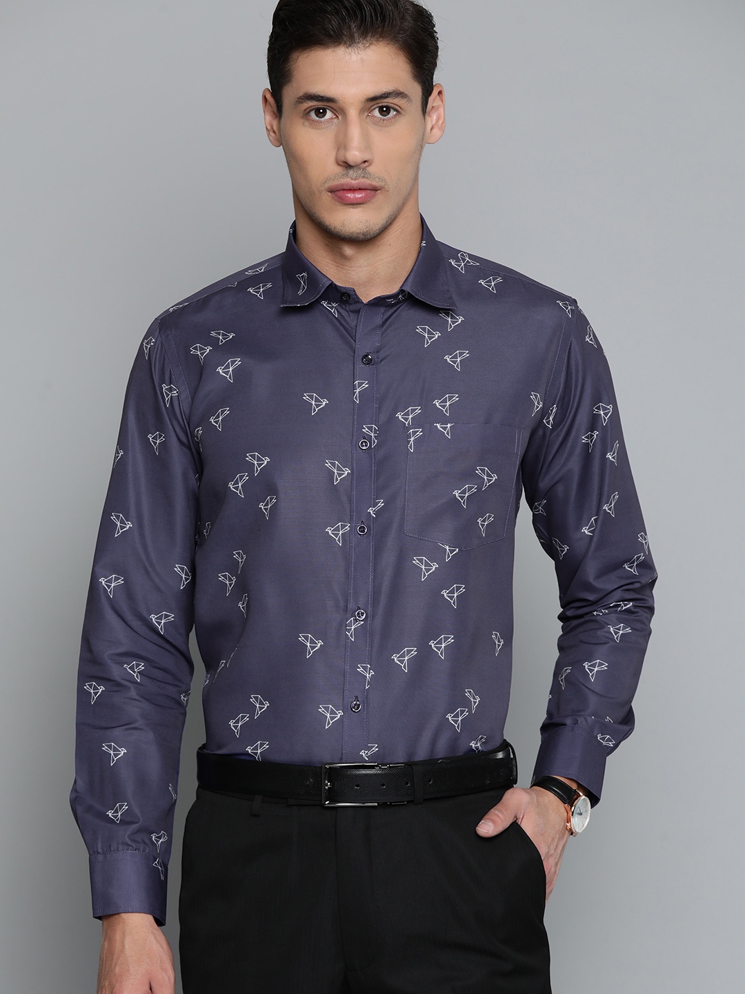 

DENNISON Men Navy Blue & White Smart Slim Fit Conversational Printed Formal Shirt