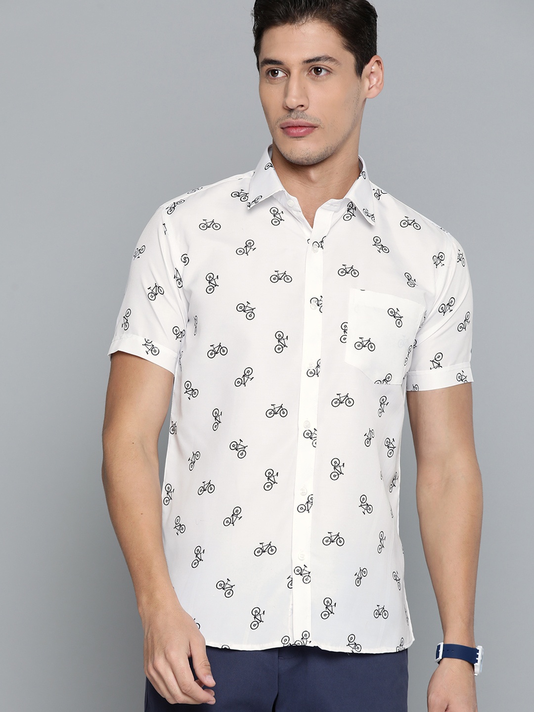 

DENNISON Men White Smart Slim Fit Conversational Printed Casual Shirt
