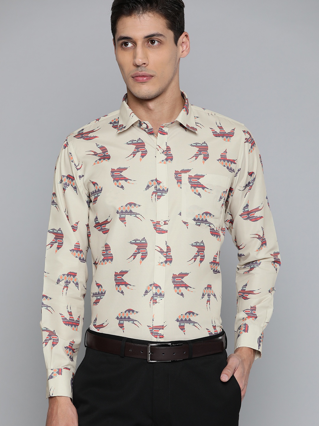 

DENNISON Men Beige Smart Slim Fit Printed Formal Shirt