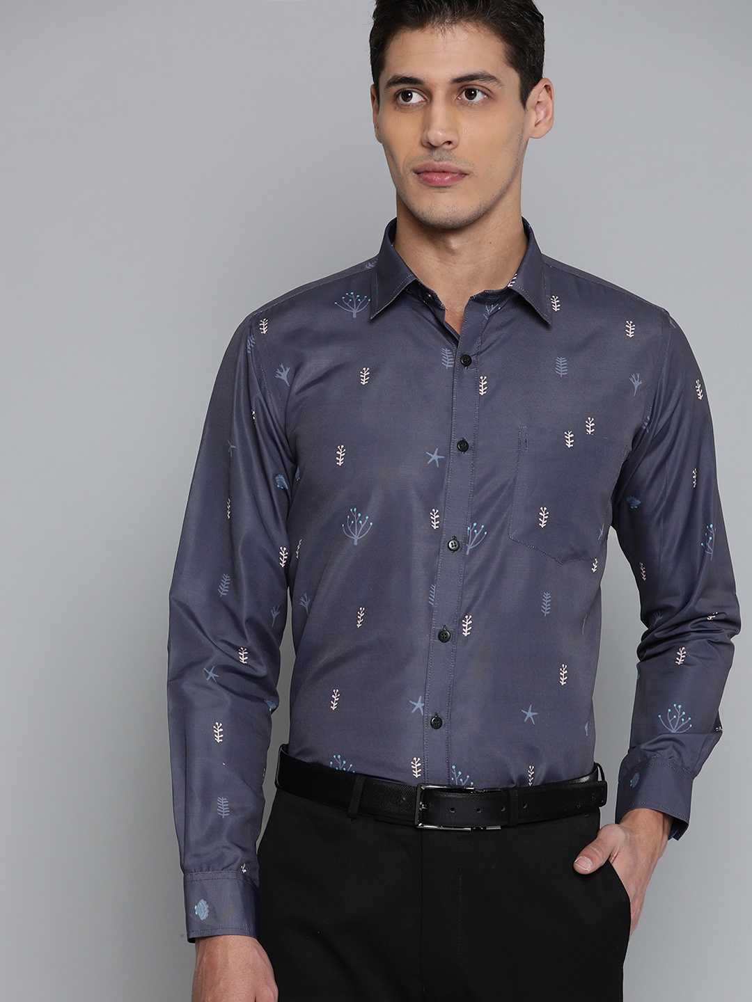 

DENNISON Men Navy Blue Smart Slim Fit Conversational Printed Formal Shirt