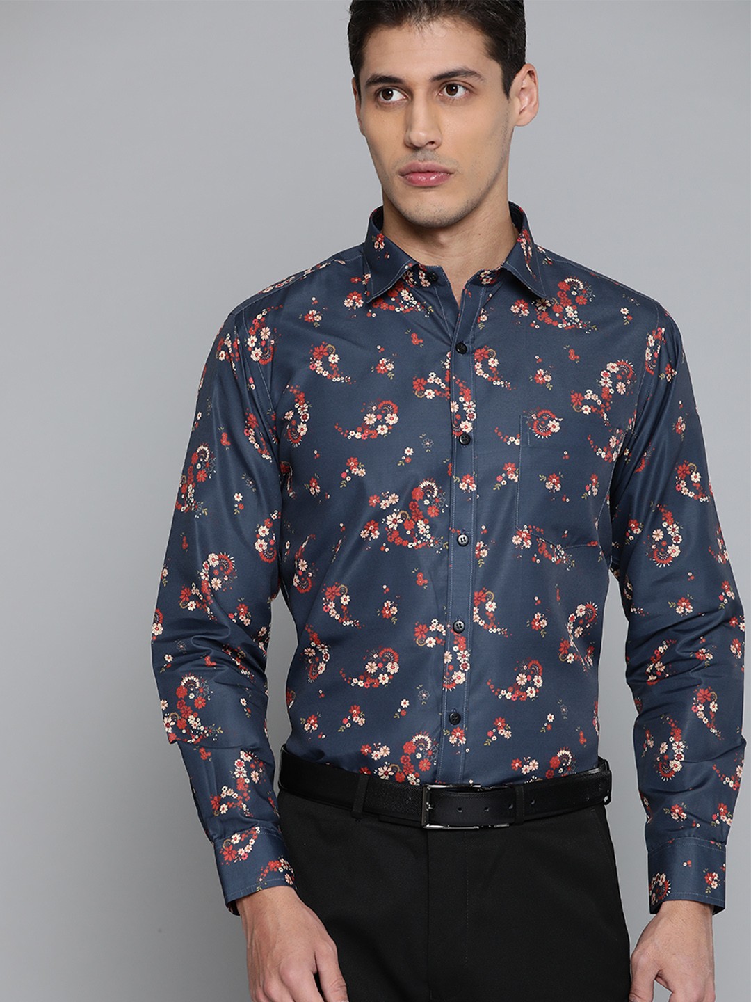 

DENNISON Men Charcoal Grey Smart Slim Fit Floral Printed Formal Shirt