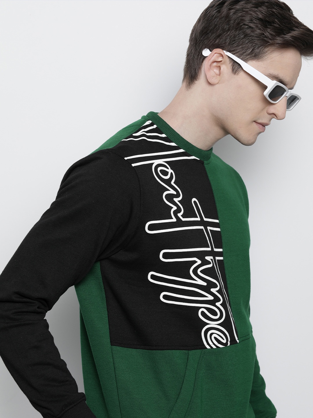 

The Indian Garage Co Men Green Colourblocked Sweatshirt