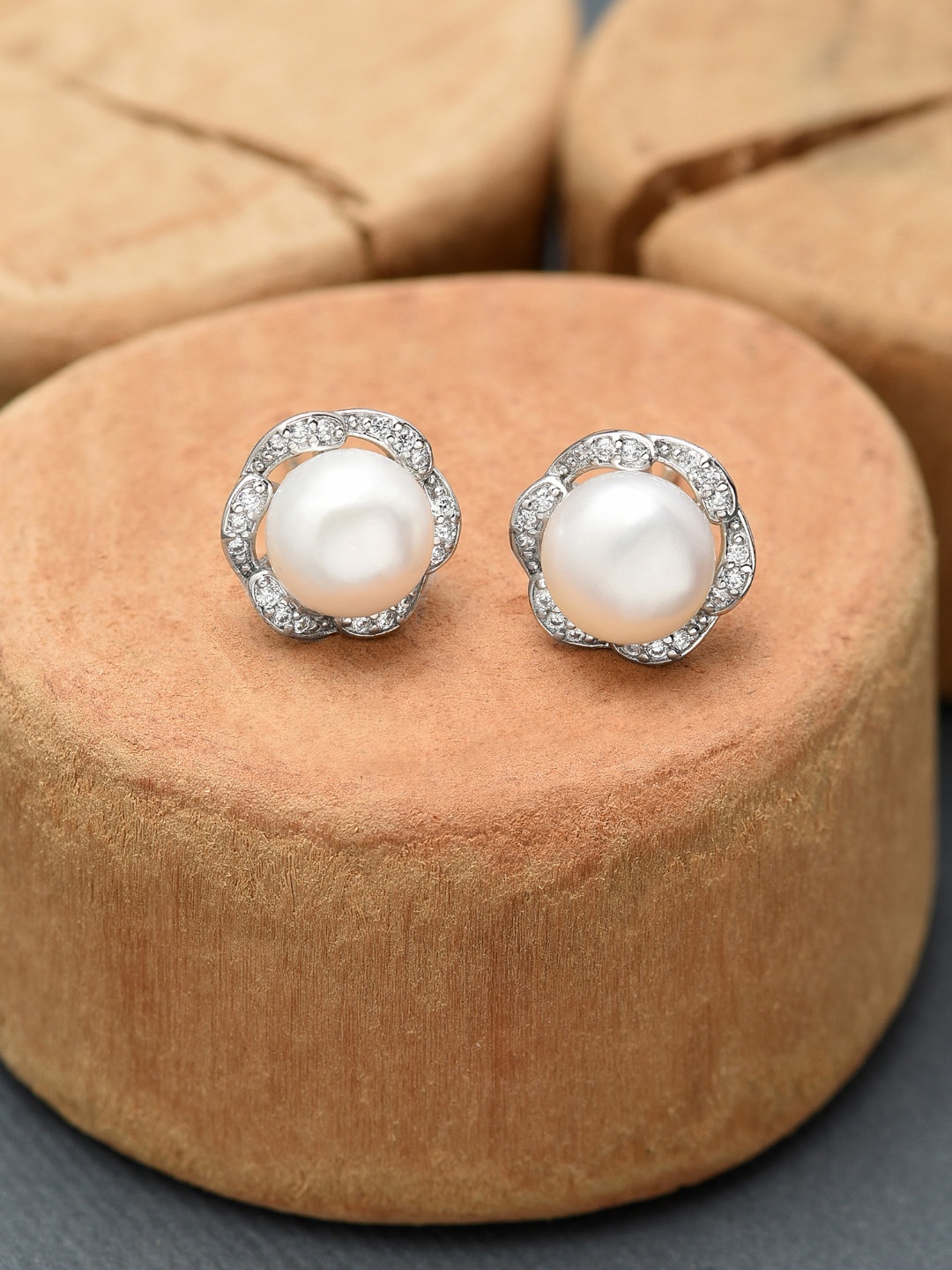 

Zaveri Pearls Silver-Plated & White Freshwater Pearl & Cubic Zirconia Studs Earrings