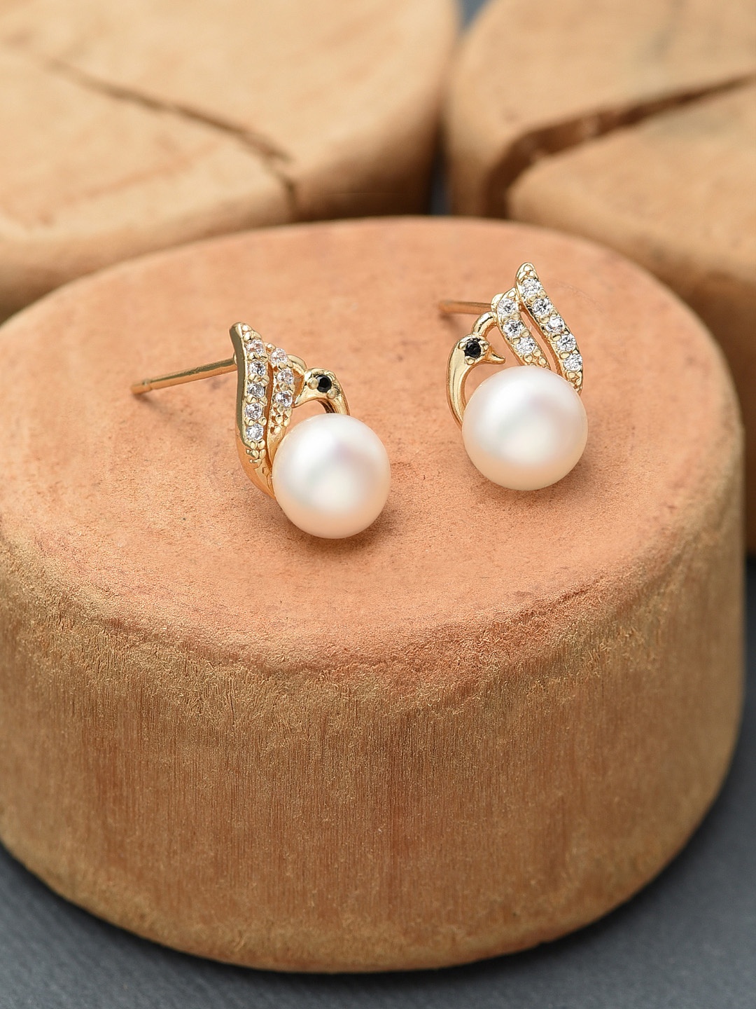 

Zaveri Pearls Gold-Plated White Peacock-Shaped Freshwater Pearl & CZ Studs Earrings