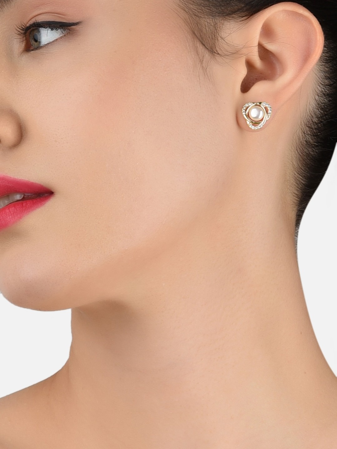 

Zaveri Pearls White & Gold-Toned Freshwater Pearl & Cubic Zirconia Studs Earrings
