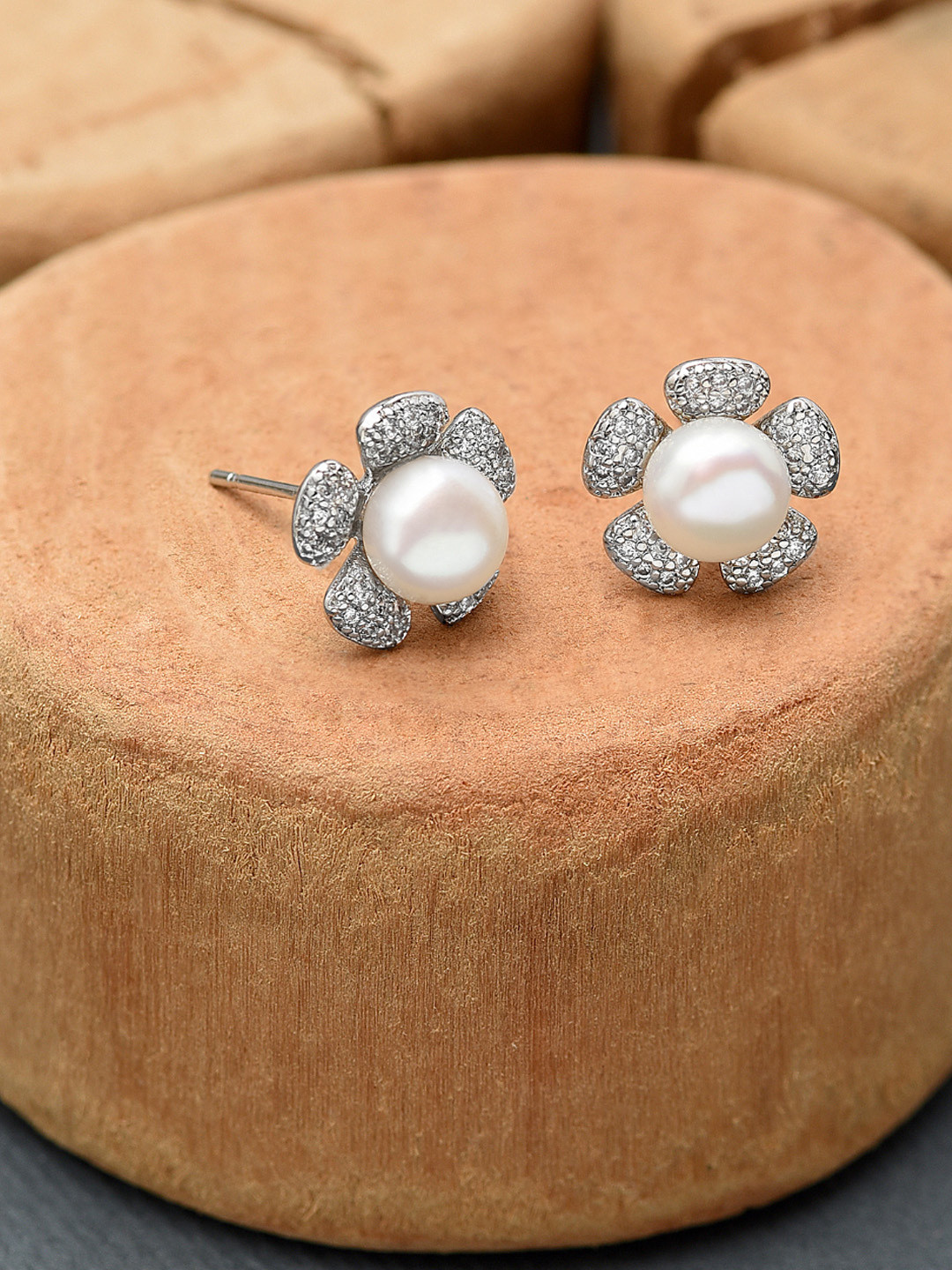 

Zaveri Pearls Silver-Plated White Freshwater Pearl & CZ Contemporary Studs Earrings