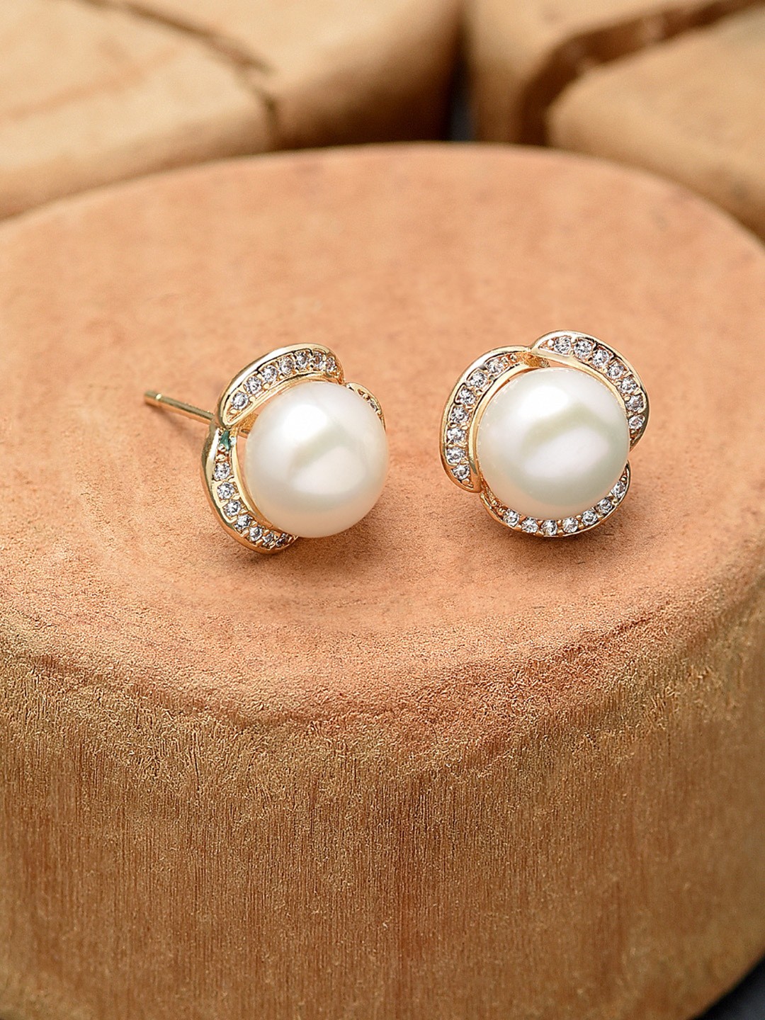 

Zaveri Pearls White & Gold-Toned Freshwater Pearl & Cubic Zirconia Studs Earrings
