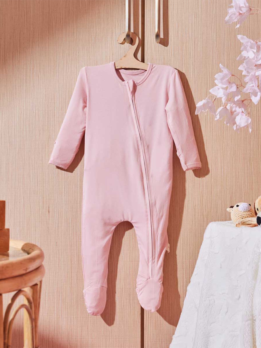 

Softsens Kids Pink Solid Bamboo Sleepsuit