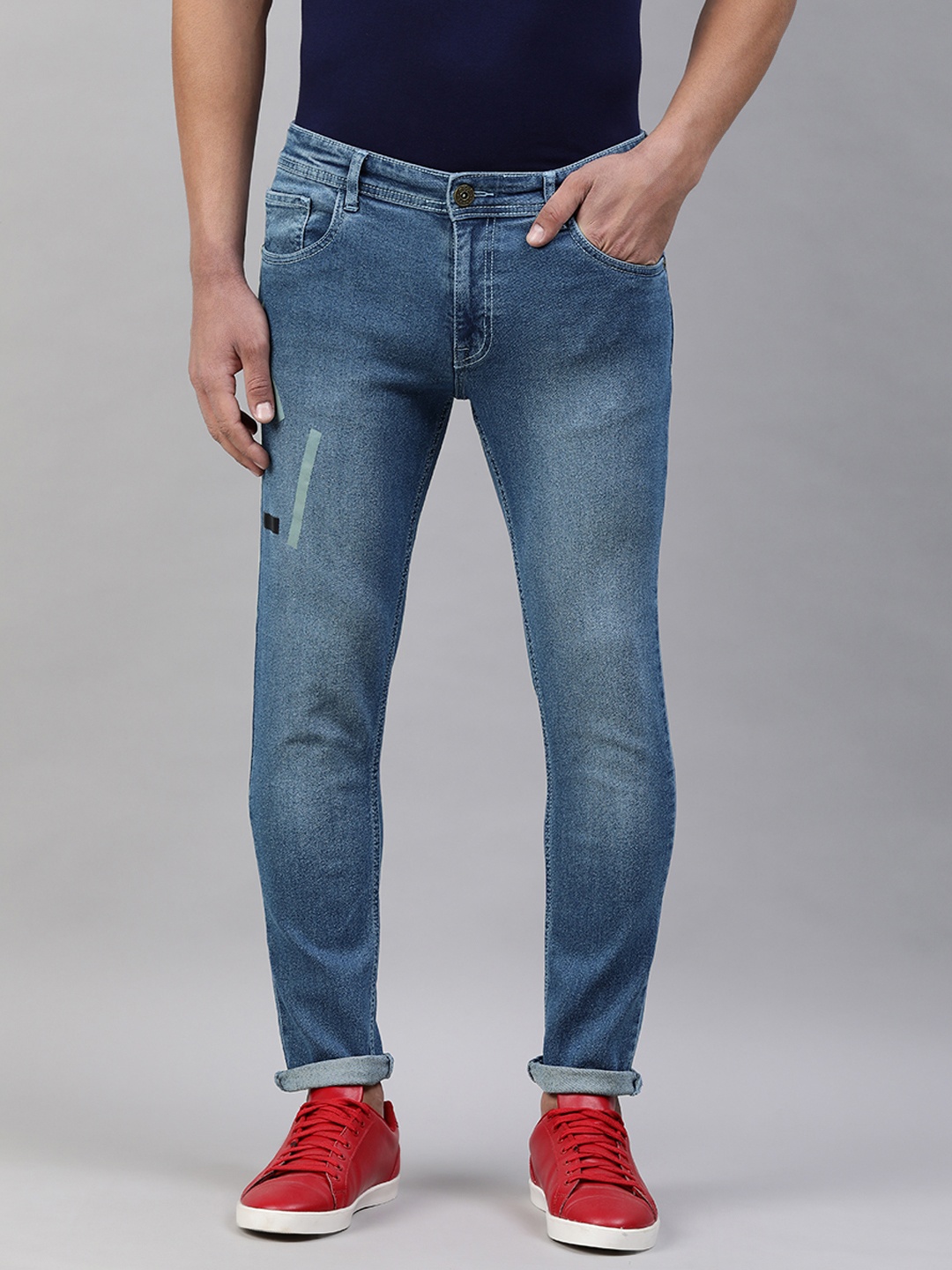 

abof Men Blue Tapered Fit Light Fade Stretchable Jeans