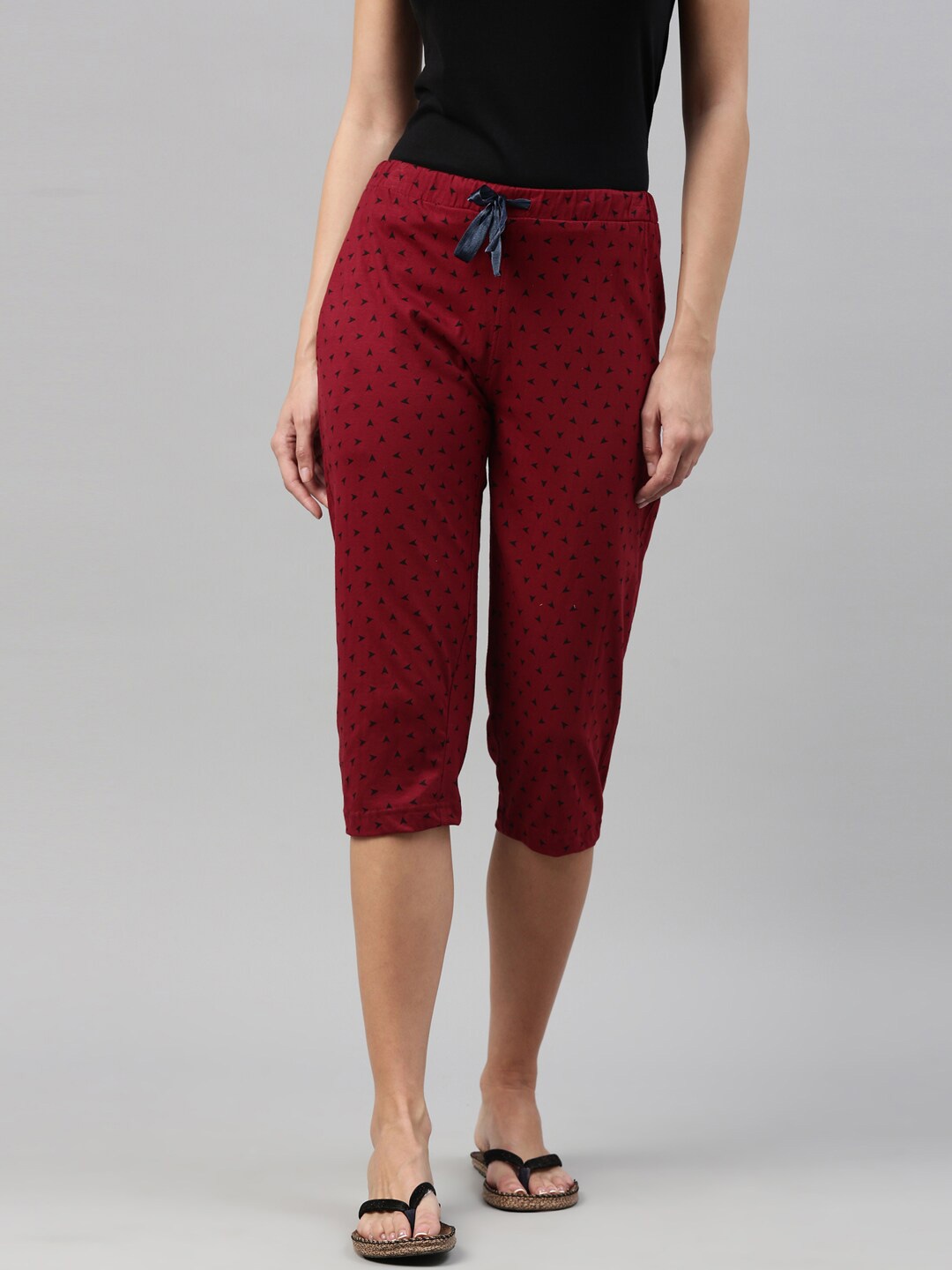 

Enviously Young Women Printed Pure Cotton Lounge Capris, Maroon