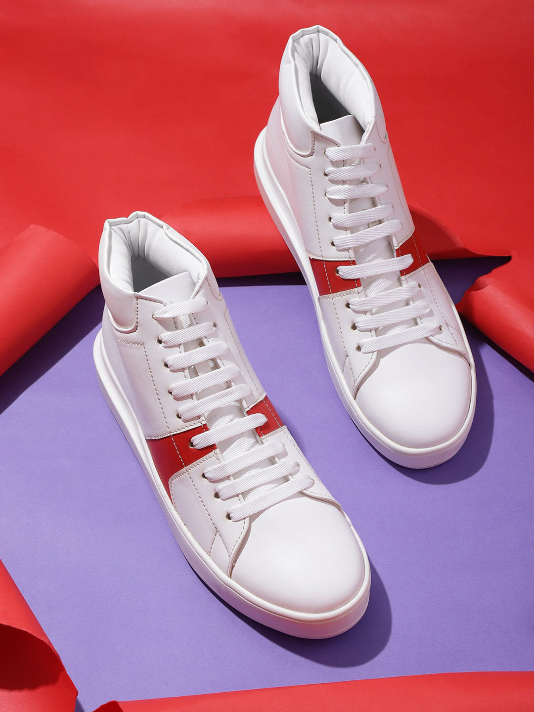 

Kook N Keech Women White & Red Mid-Top Colourblocked Sneakers