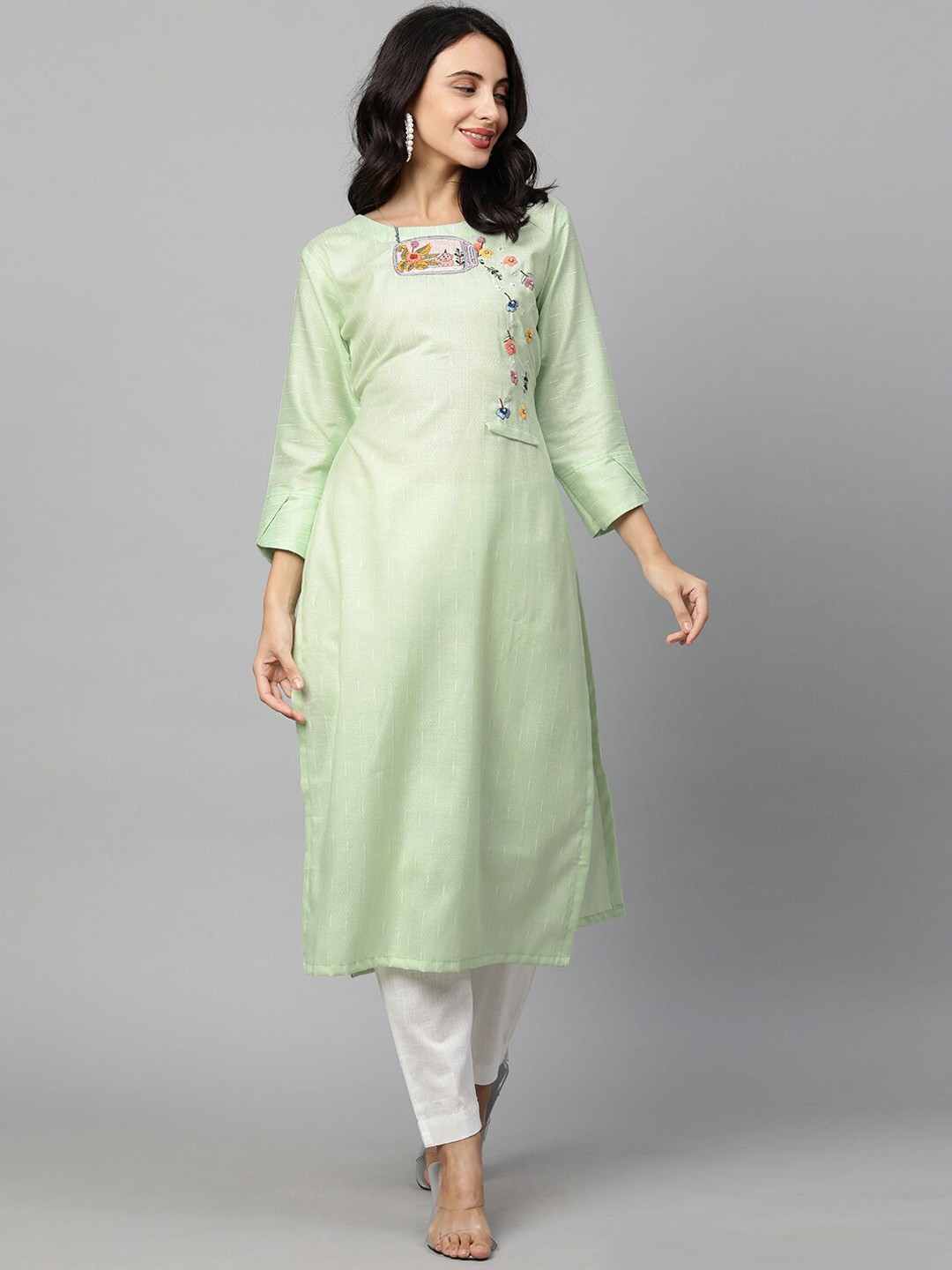 

FASHOR Women Green Floral Embroidered Kurta