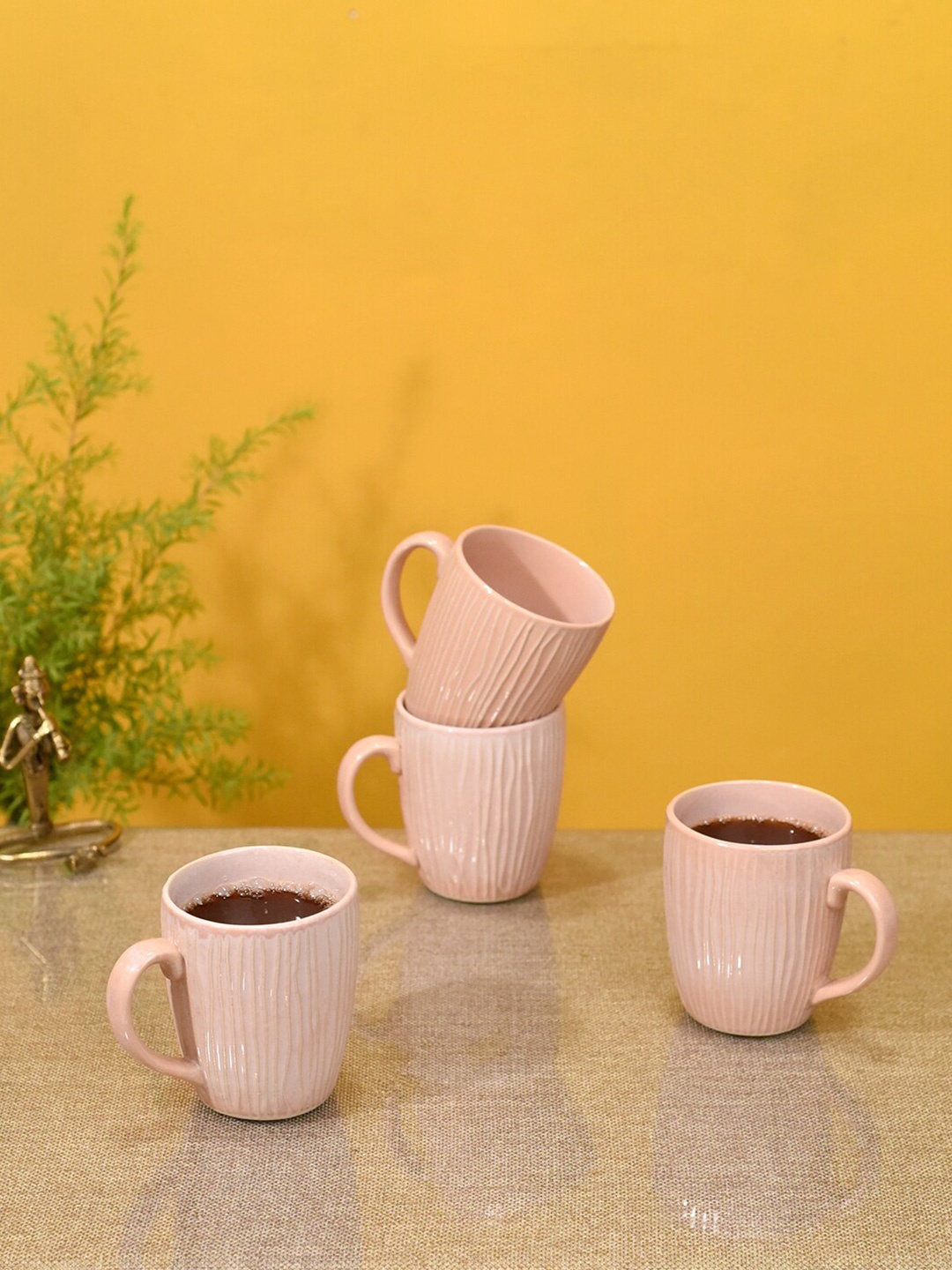 

AAKRITI ART CREATIONS Set of 4 Pink Crinkle Ceramic Coffee Mugs