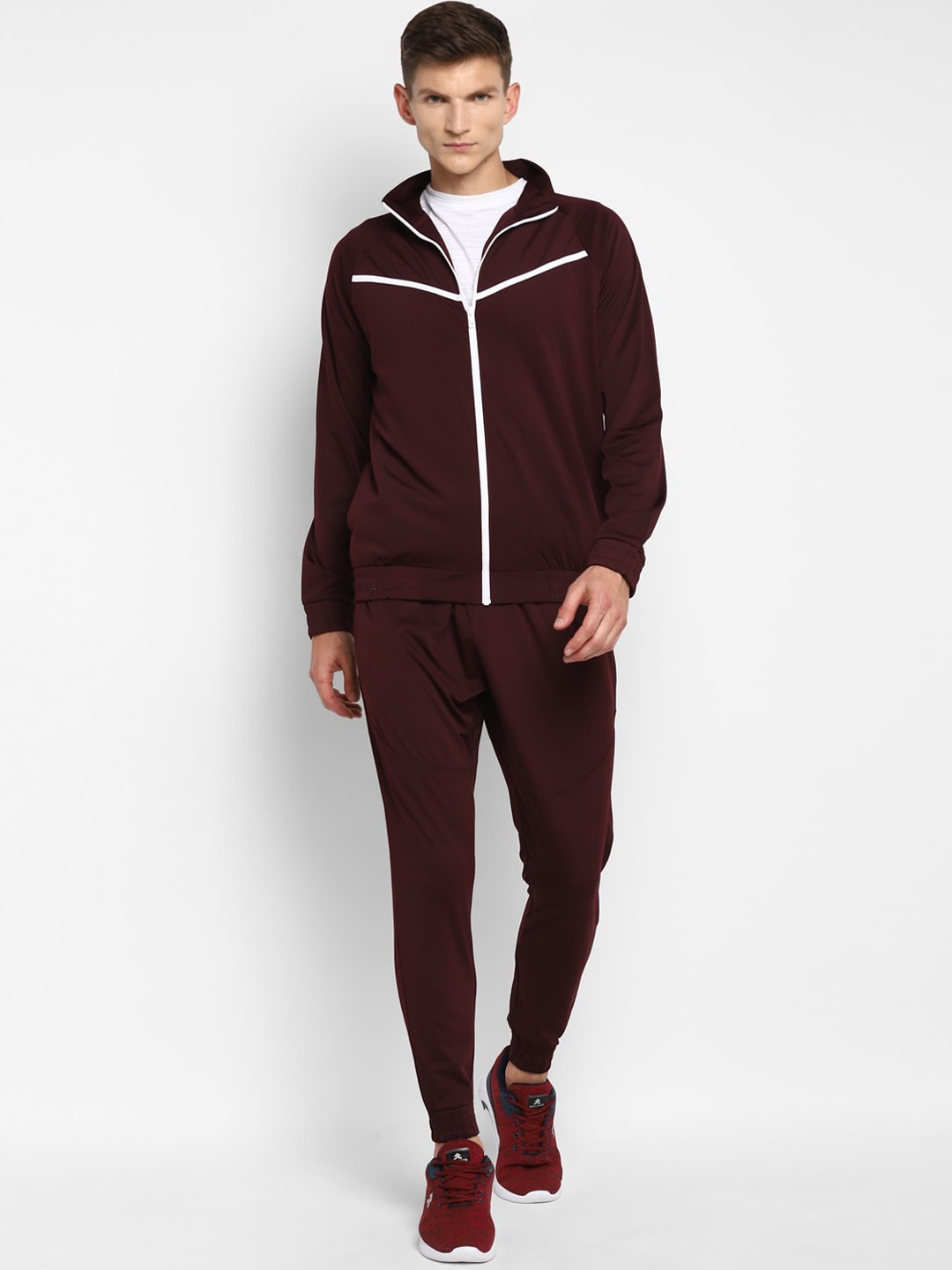 

Yuuki Men Maroon & White Solid Tracksuit