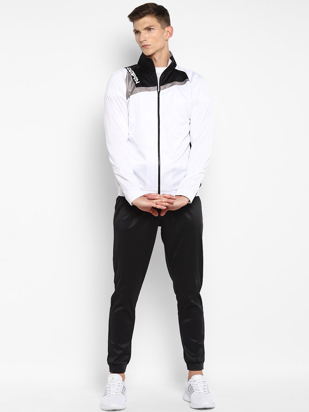 

Yuuki Men Black & White Colourblocked Tracksuit