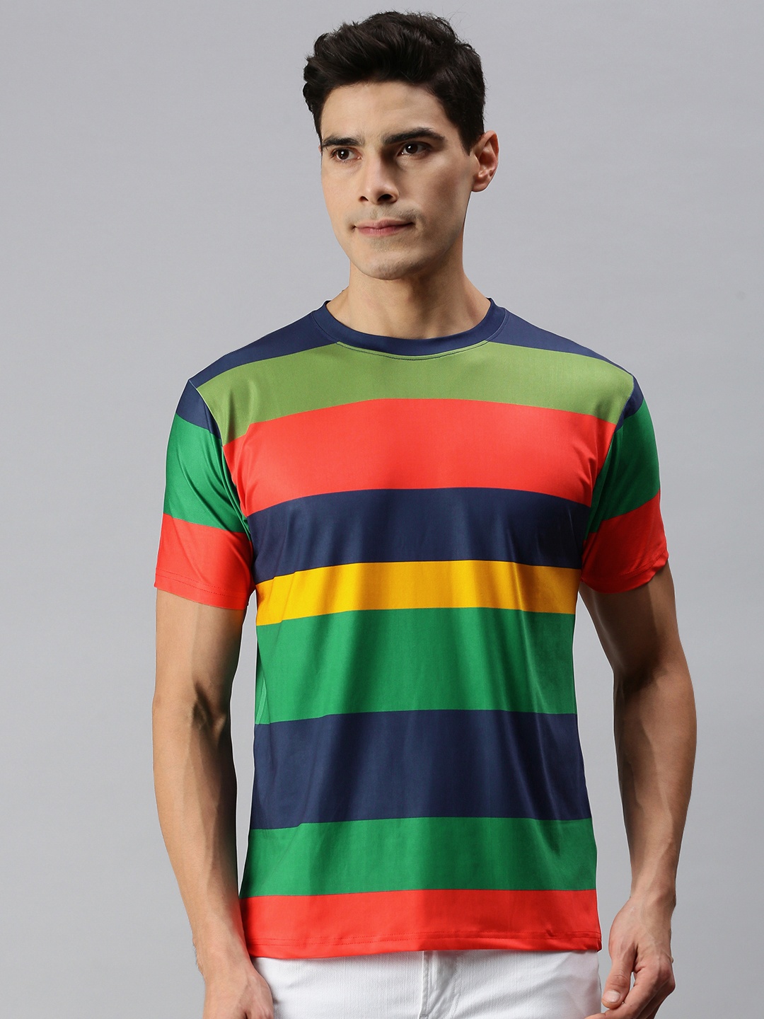 

mezmoda Men Green & Navy Blue Colourblocked Dry-Fit Round Neck T-shirt